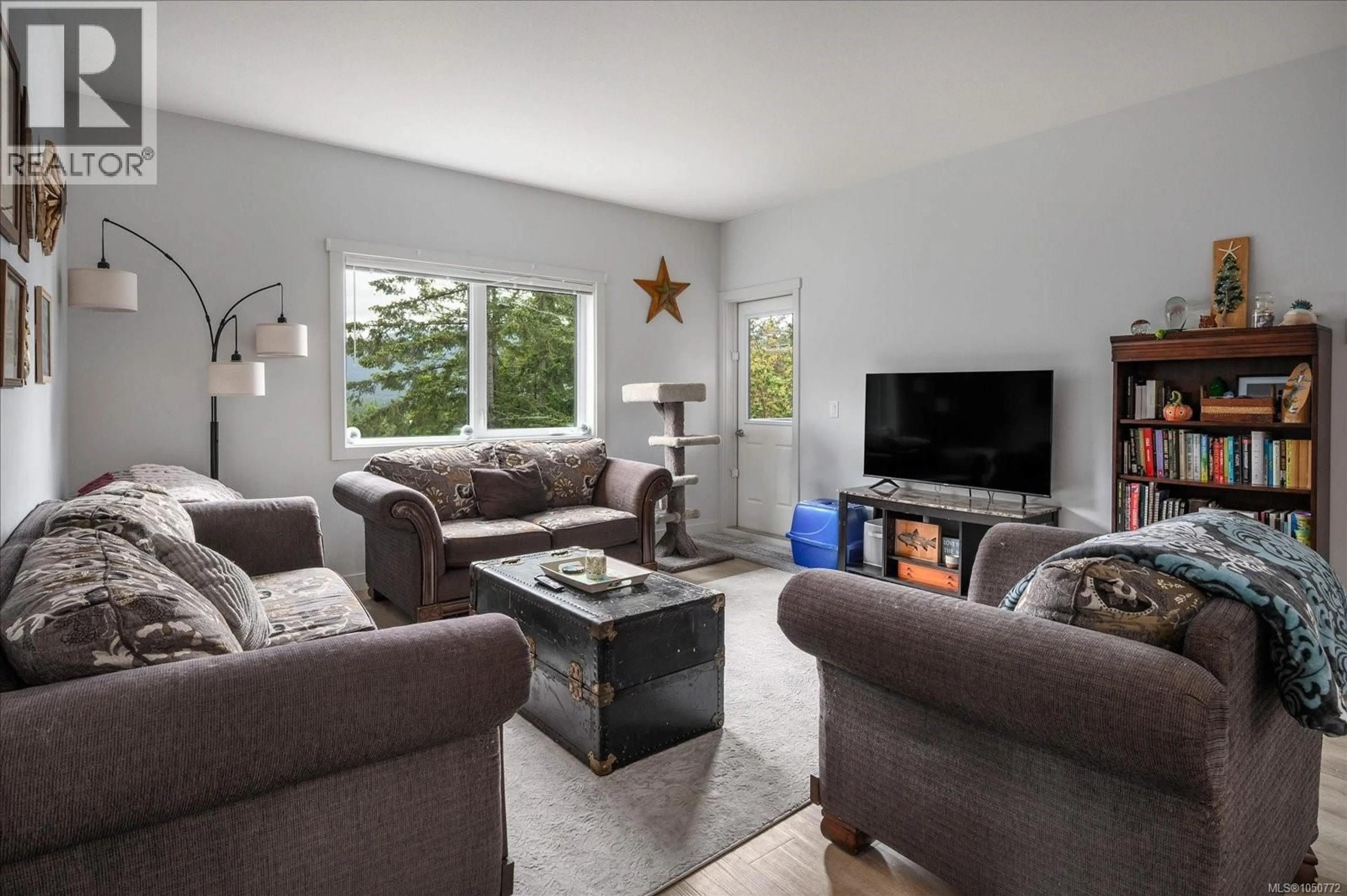 Living room with furniture, unknown for 419 - 4830 CEDAR RIDGE PLACE, Nanaimo British Columbia V9T0M8