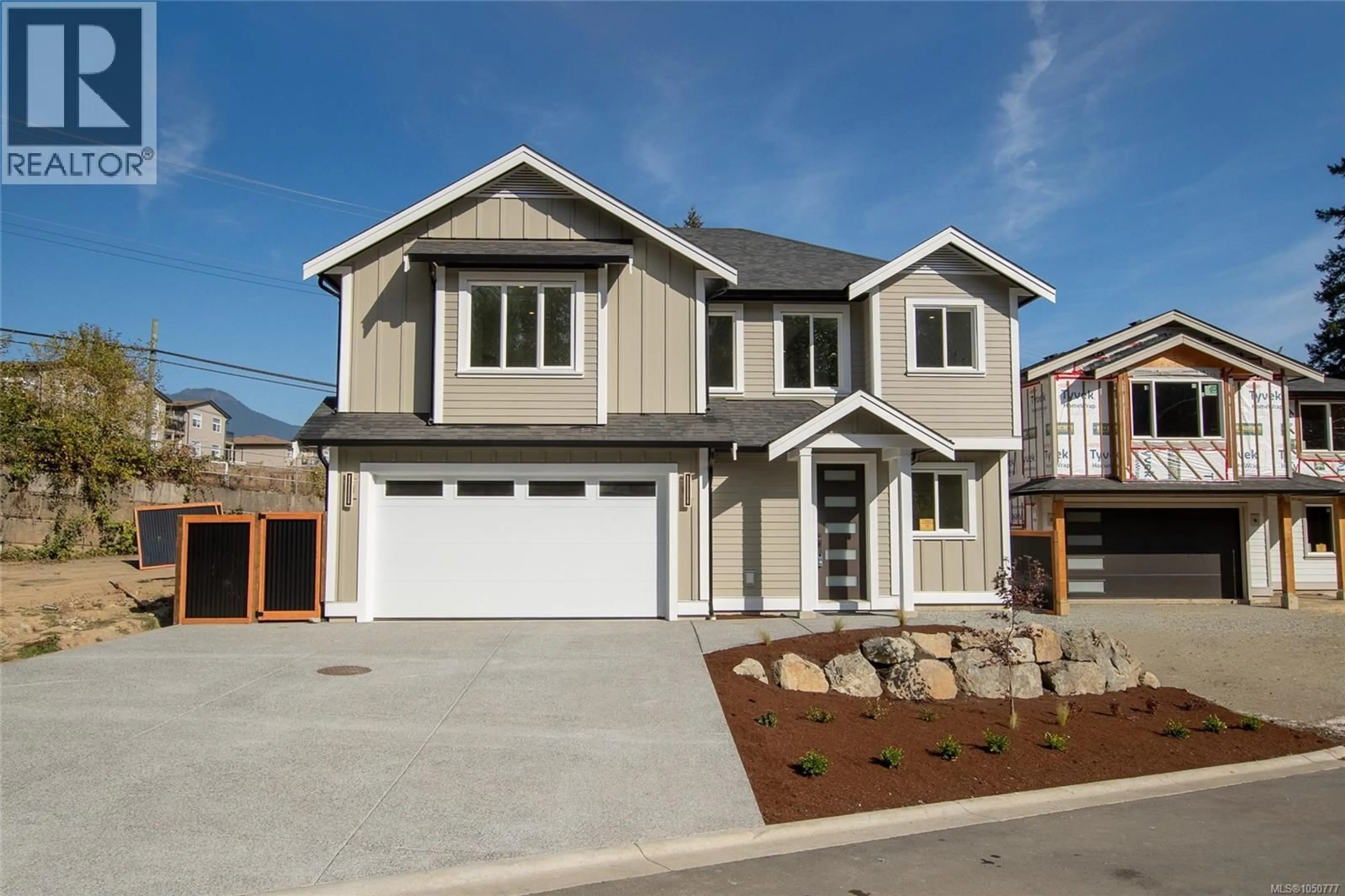 Home with vinyl exterior material, street for 6015 CHERRY LANE, Duncan British Columbia V9L4B9