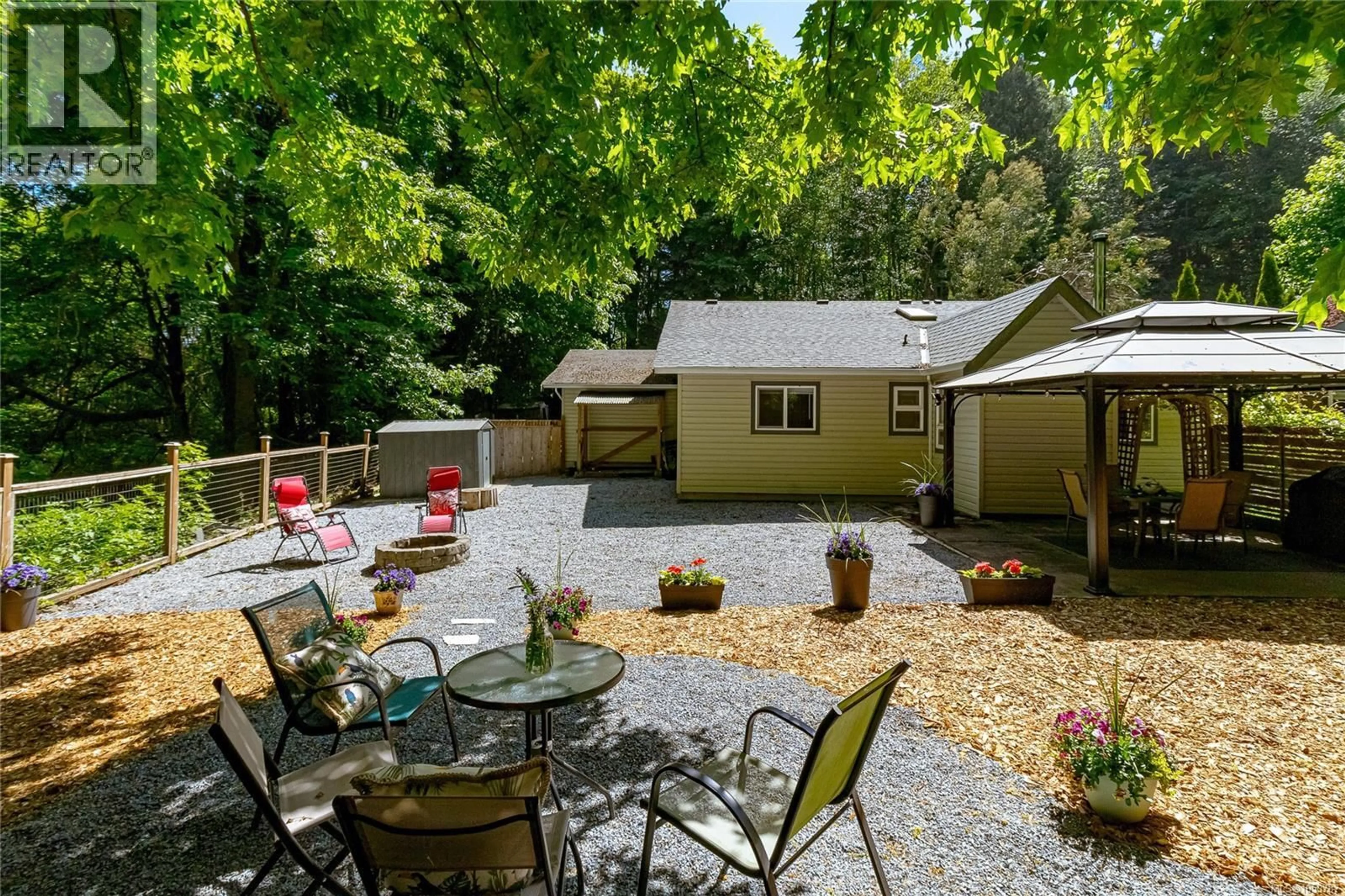 Patio, street for 2196 PHILLIPS ROAD, Sooke British Columbia V9Z0Y3
