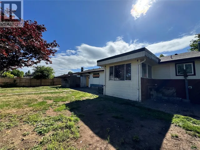 365 CAROLYN ROAD, Campbell River 2