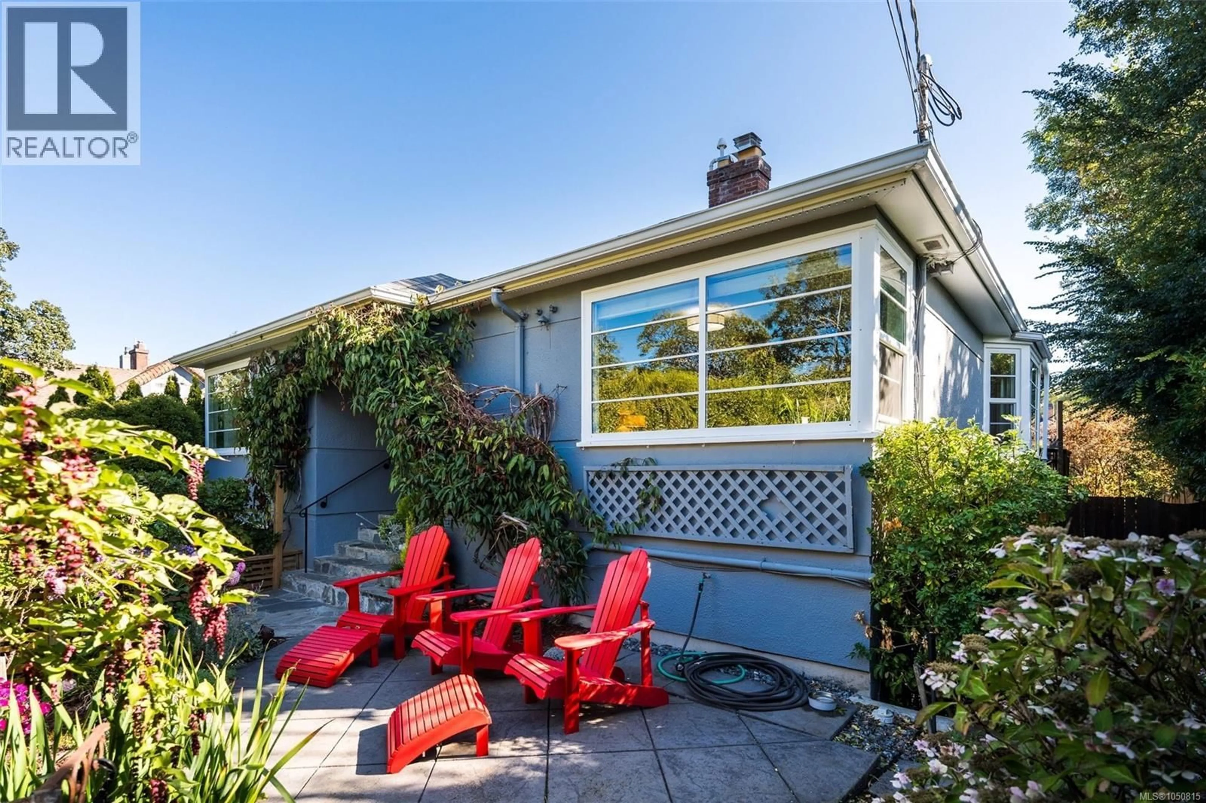 Patio, street for 943 LINKLEAS AVENUE, Oak Bay British Columbia V8S5C4