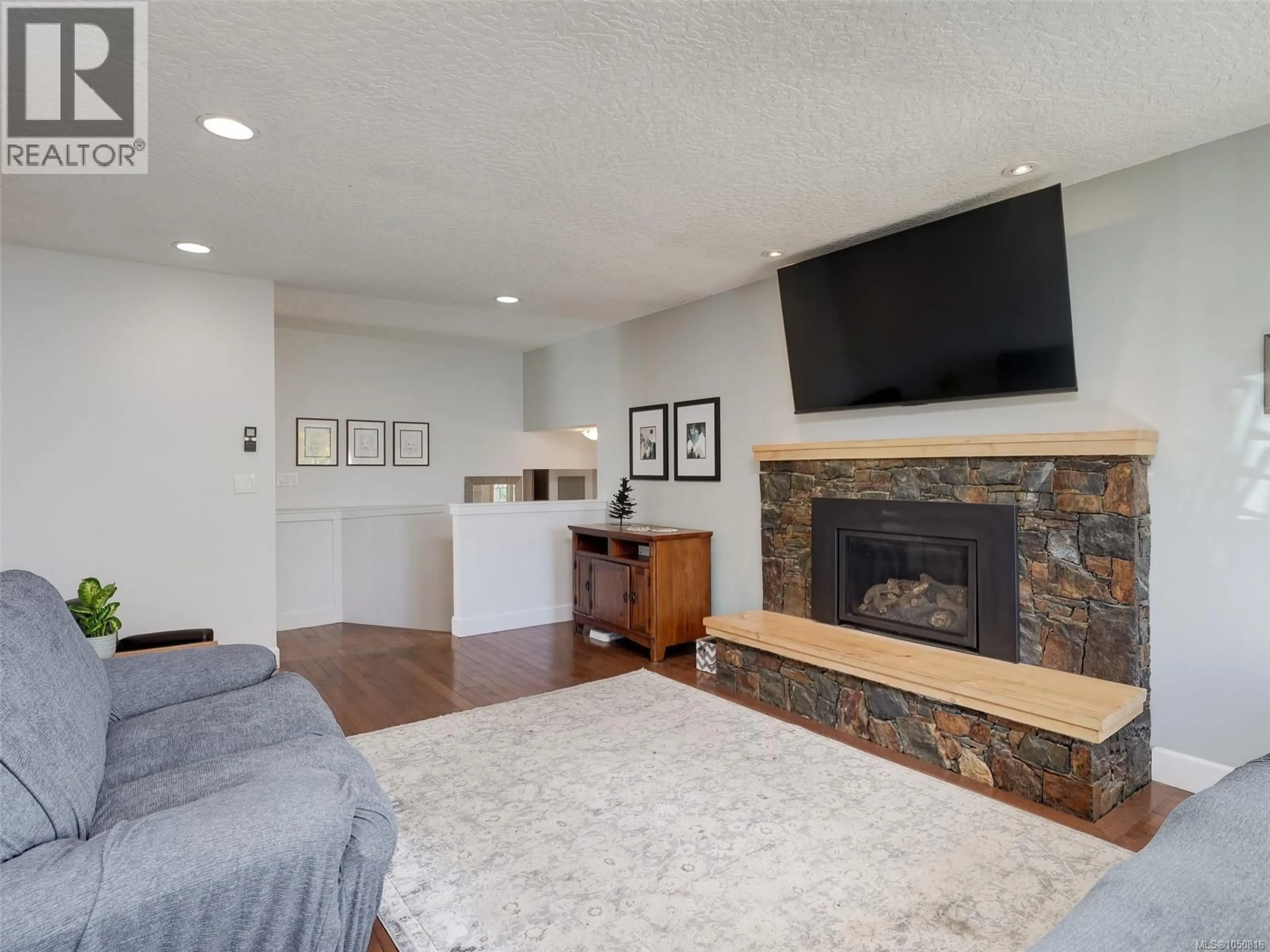 Living room with furniture, unknown for 2271 ALICIA PLACE, Colwood British Columbia V9B4S6
