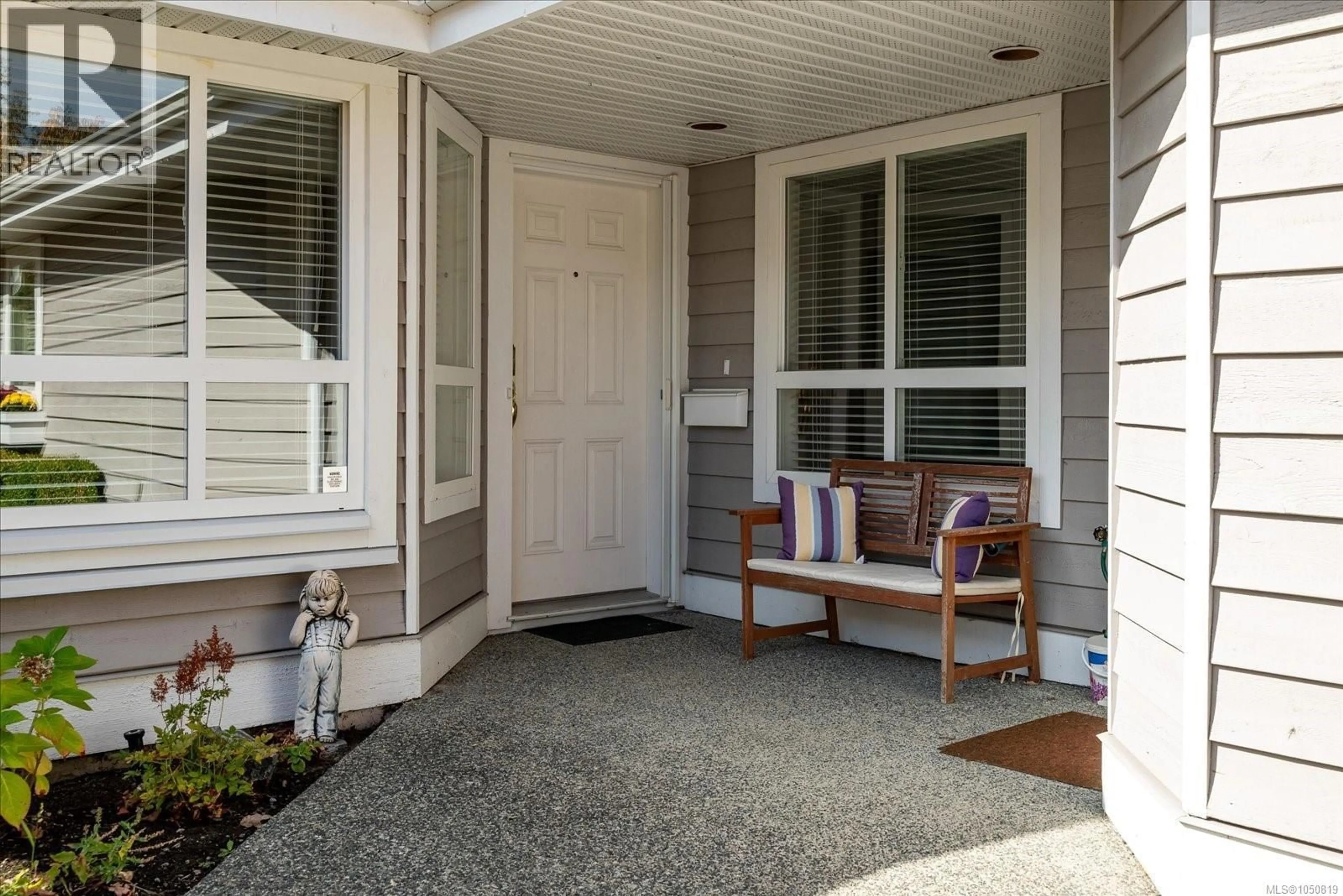 Indoor entryway for 1204 GABRIOLA DRIVE, Parksville British Columbia V9P2X5