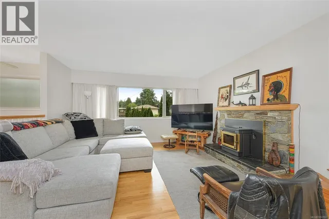 3058 CAROLA PLACE, Colwood 4