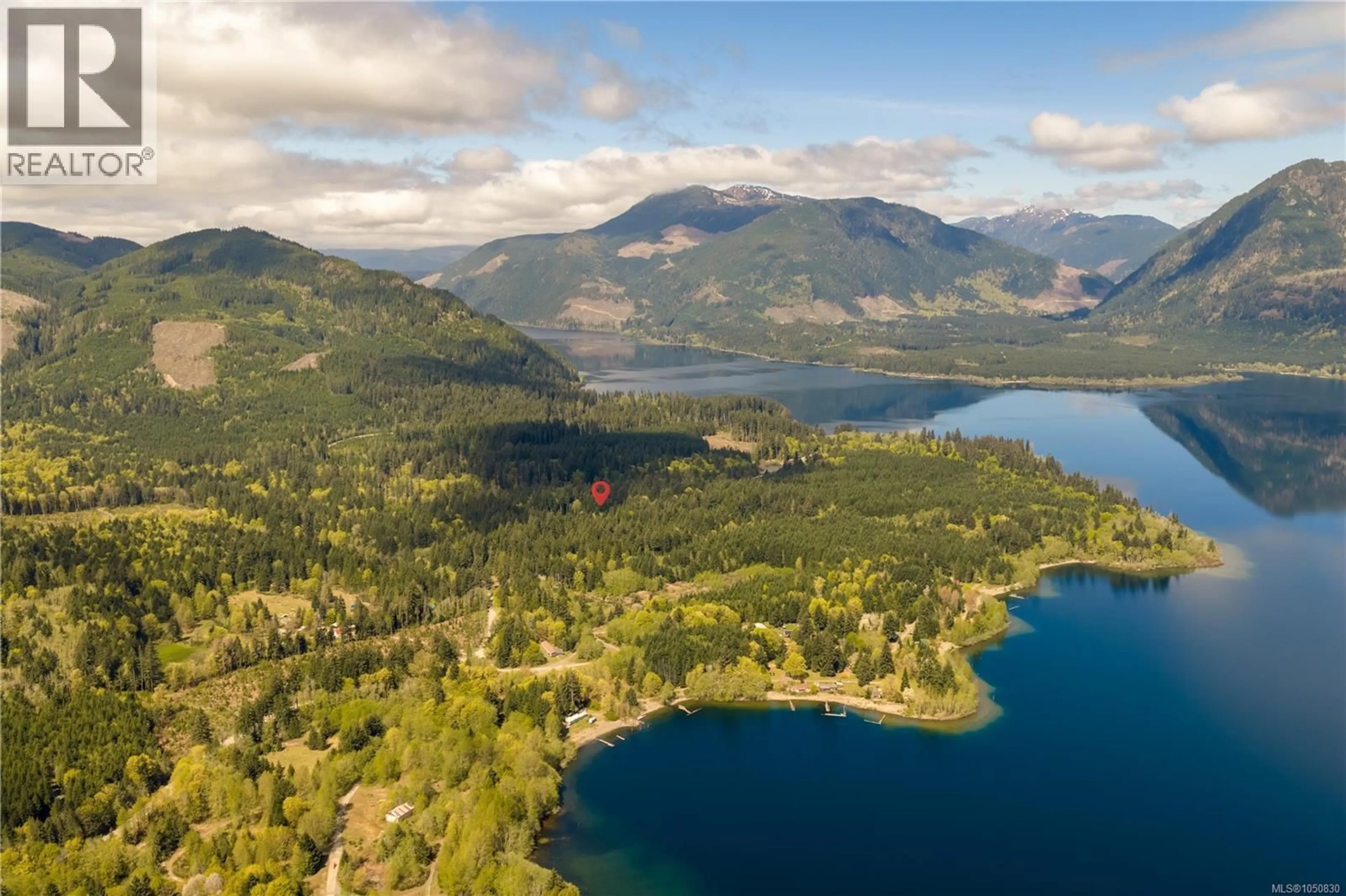 A pic from outside/outdoor area/front of a property/back of a property/a pic from drone, water/lake/river/ocean view for 9025 GILGAN STREET, Honeymoon Bay British Columbia V0R3E1