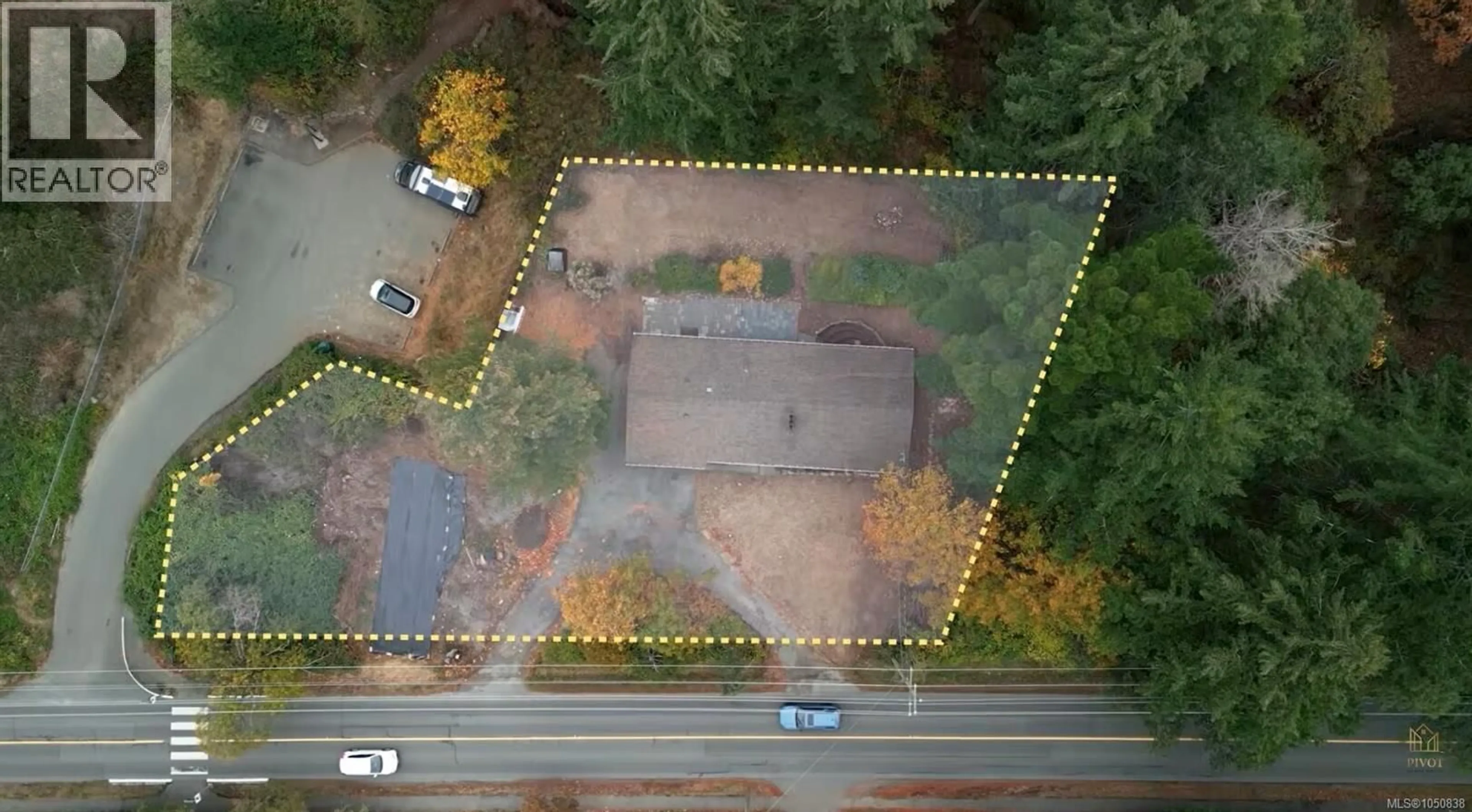 A pic from outside/outdoor area/front of a property/back of a property/a pic from drone, street for 4439 BLENKINSOP ROAD, Saanich British Columbia V8X2C3