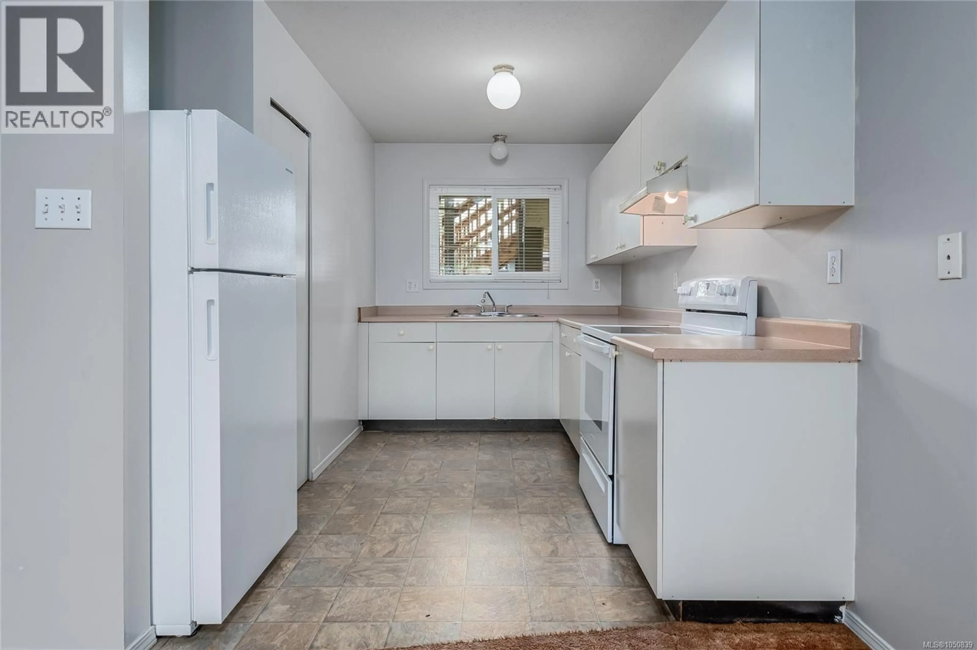 Standard kitchen, unknown for 22 - 1520 PIERCY AVENUE, Courtenay British Columbia V9N3E9