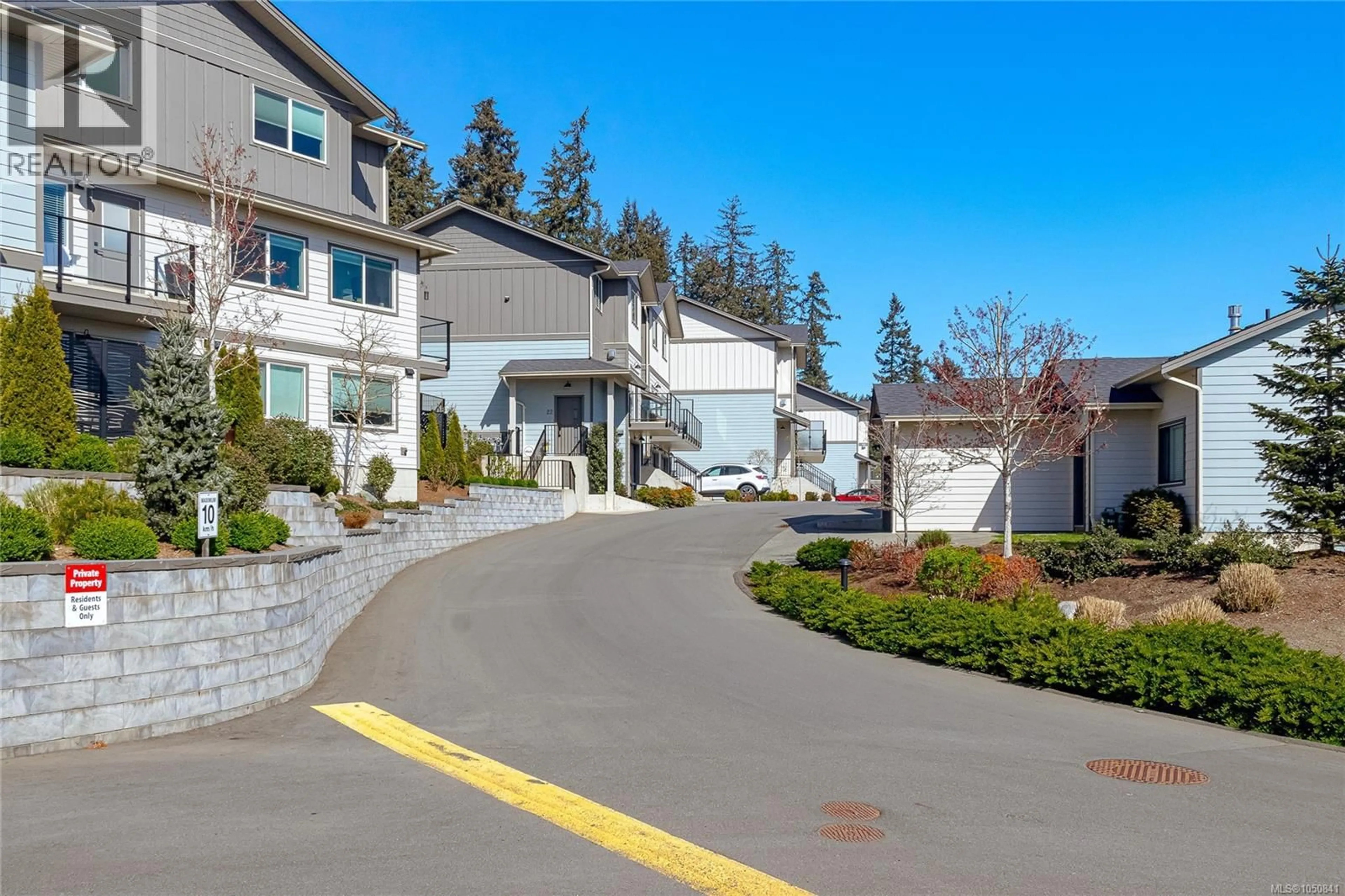 Patio, street for 15 - 3195 HERONS WAY, Duncan British Columbia V9L0H8