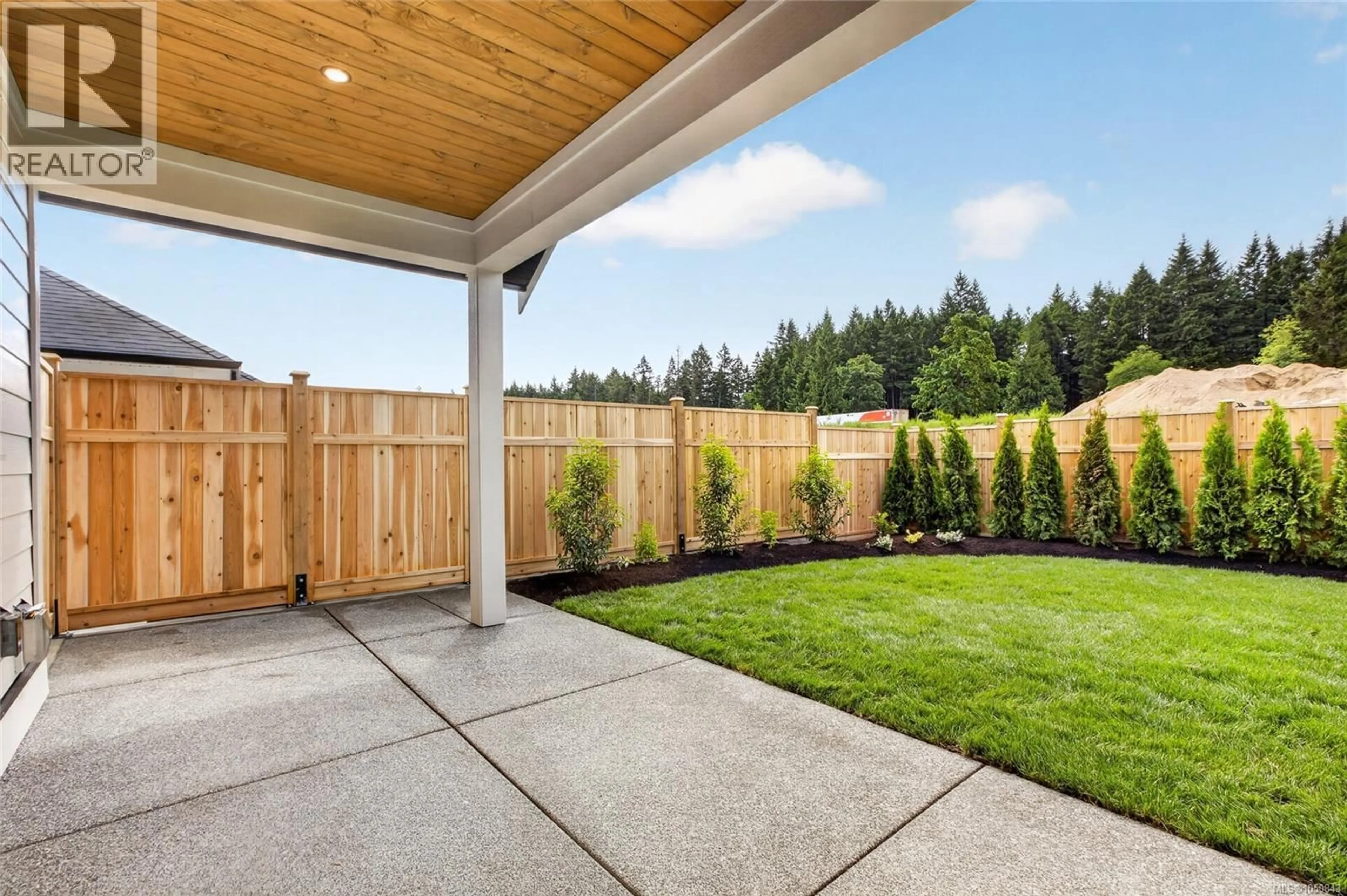Patio, mountain view for 1629 CROWN ISLE BOULEVARD, Courtenay British Columbia V9N0K1
