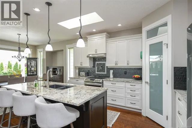2763 FIFE PLACE, Courtenay 5