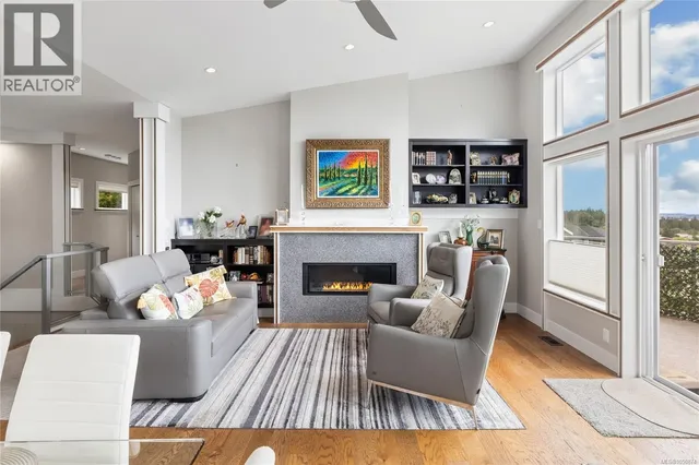 9 - 1584 ADELAIDE STREET, Crofton 5