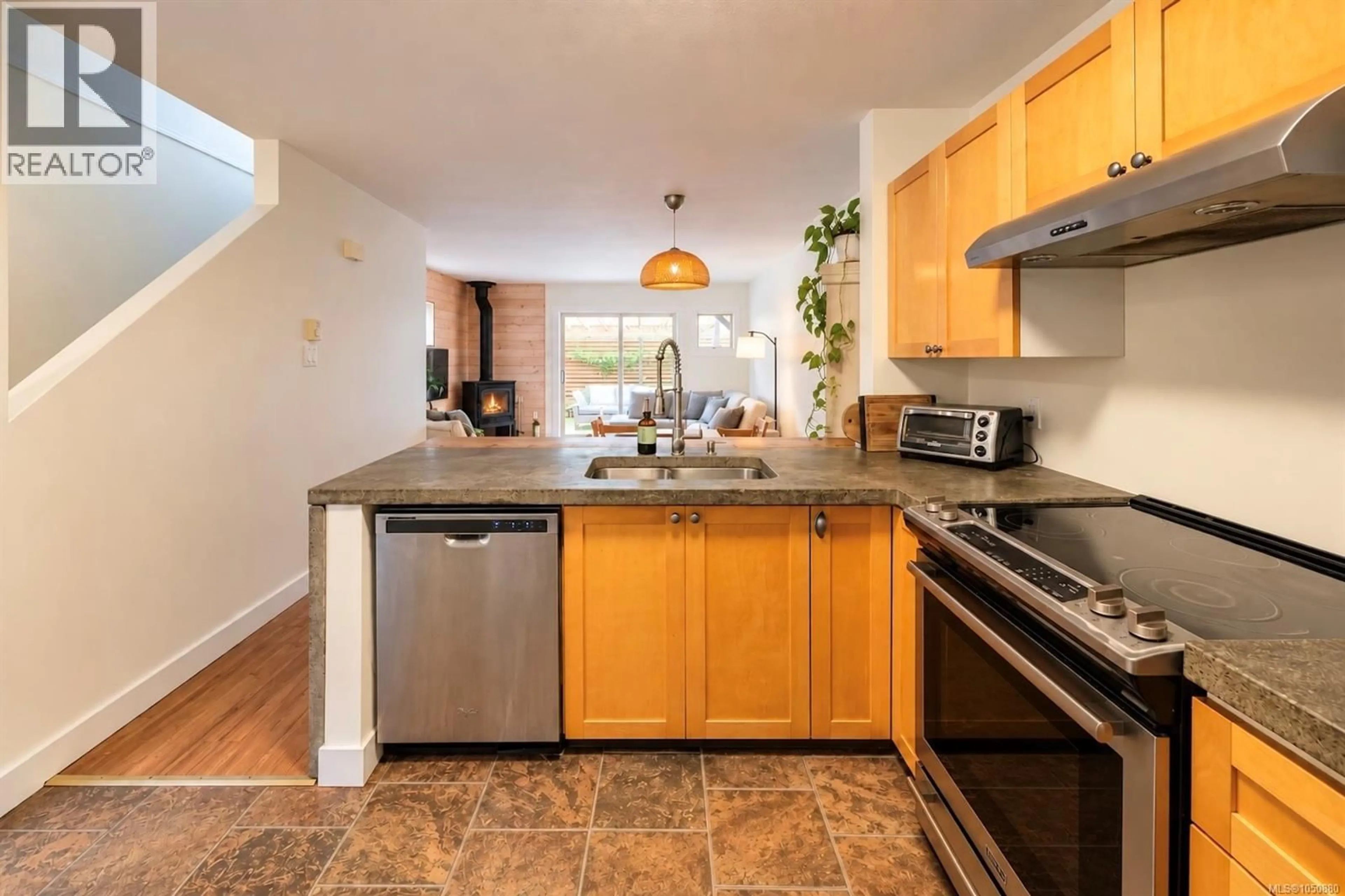 Standard kitchen, unknown for 1 - 301 ARNET ROAD, Tofino British Columbia V0R2Z0