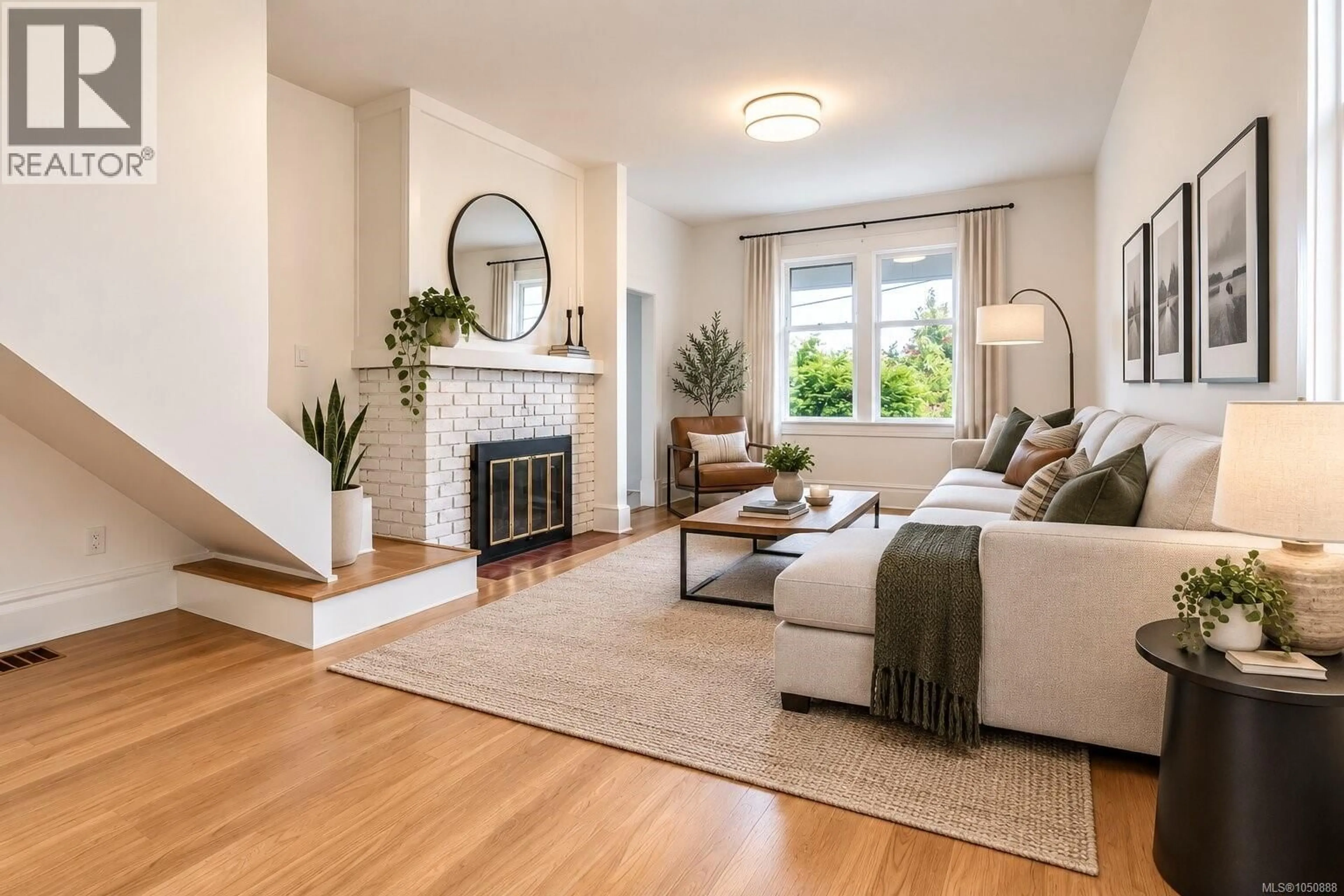 Living room with furniture, unknown for 1215 QUEENS AVENUE, Victoria British Columbia V8T1N1