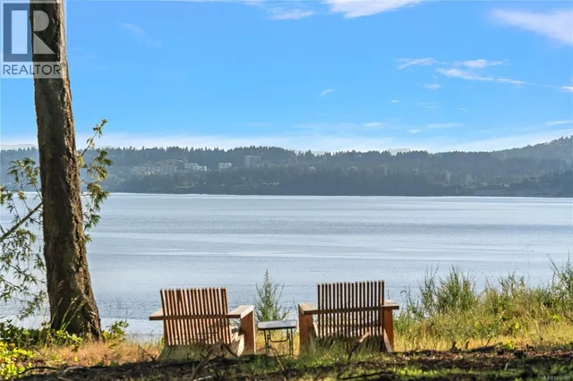 377 EVERGREEN LANE, Sidney Island 3