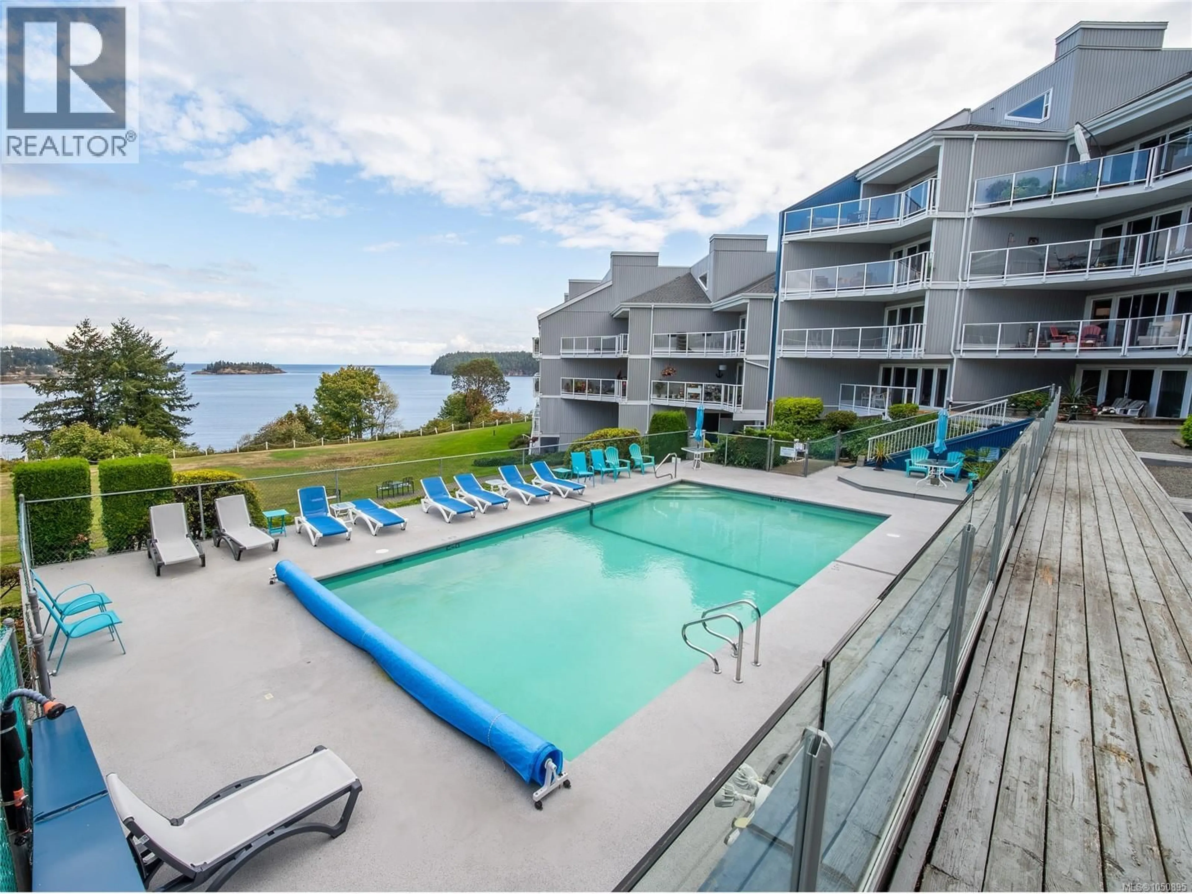 Pool for 303 - 2560 DEPARTURE BAY ROAD, Nanaimo British Columbia V9S5P1