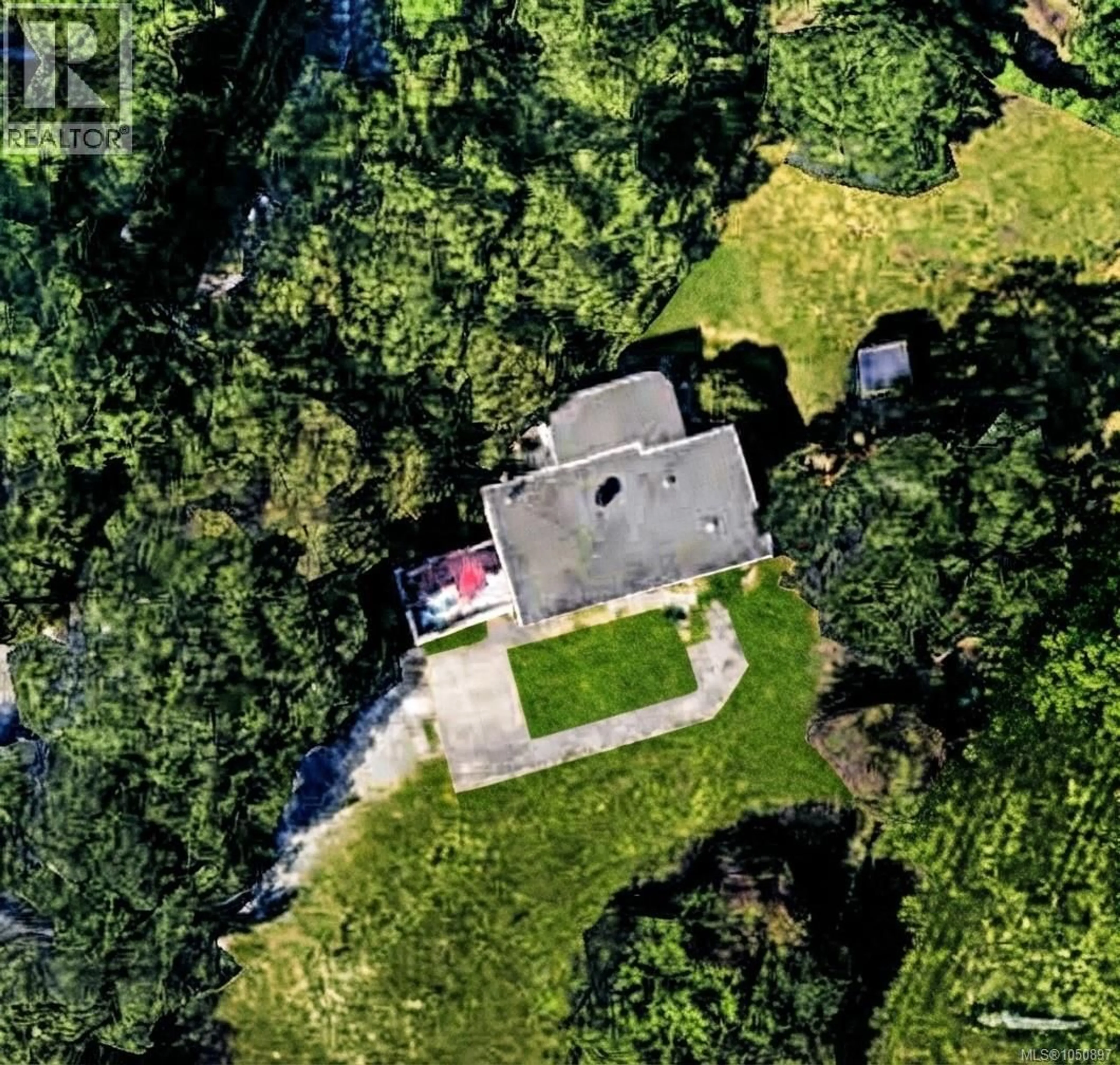 A pic from outside/outdoor area/front of a property/back of a property/a pic from drone, street for 4589 SCARBOROUGH ROAD, Saanich British Columbia V8Z5N6
