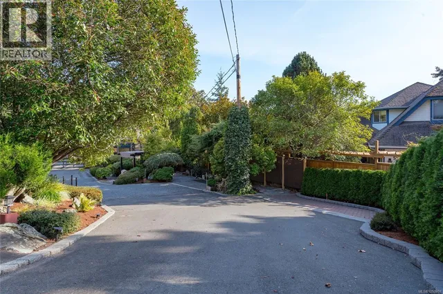 504 LANGVISTA DRIVE, Langford 5