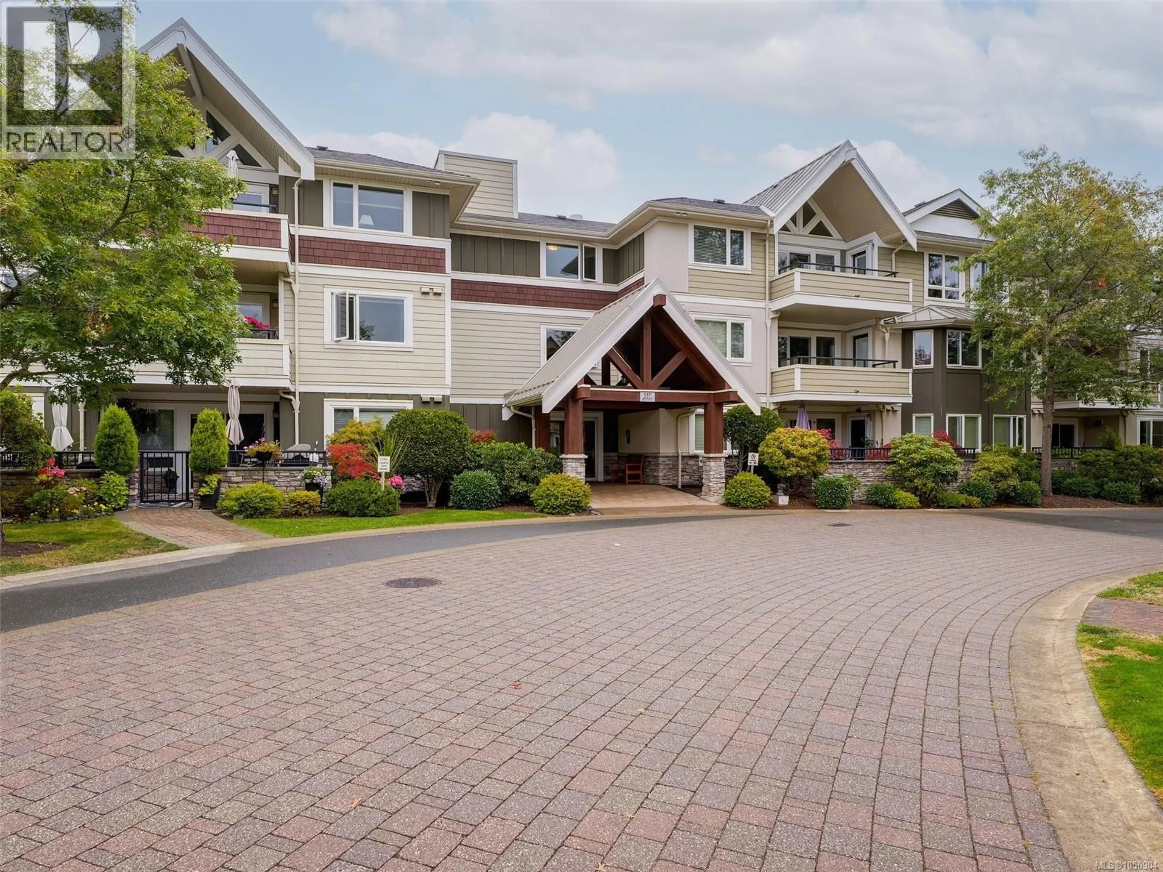 Unknown for 308 - 537 HEATHERDALE LANE, Saanich British Columbia V8Z0A4