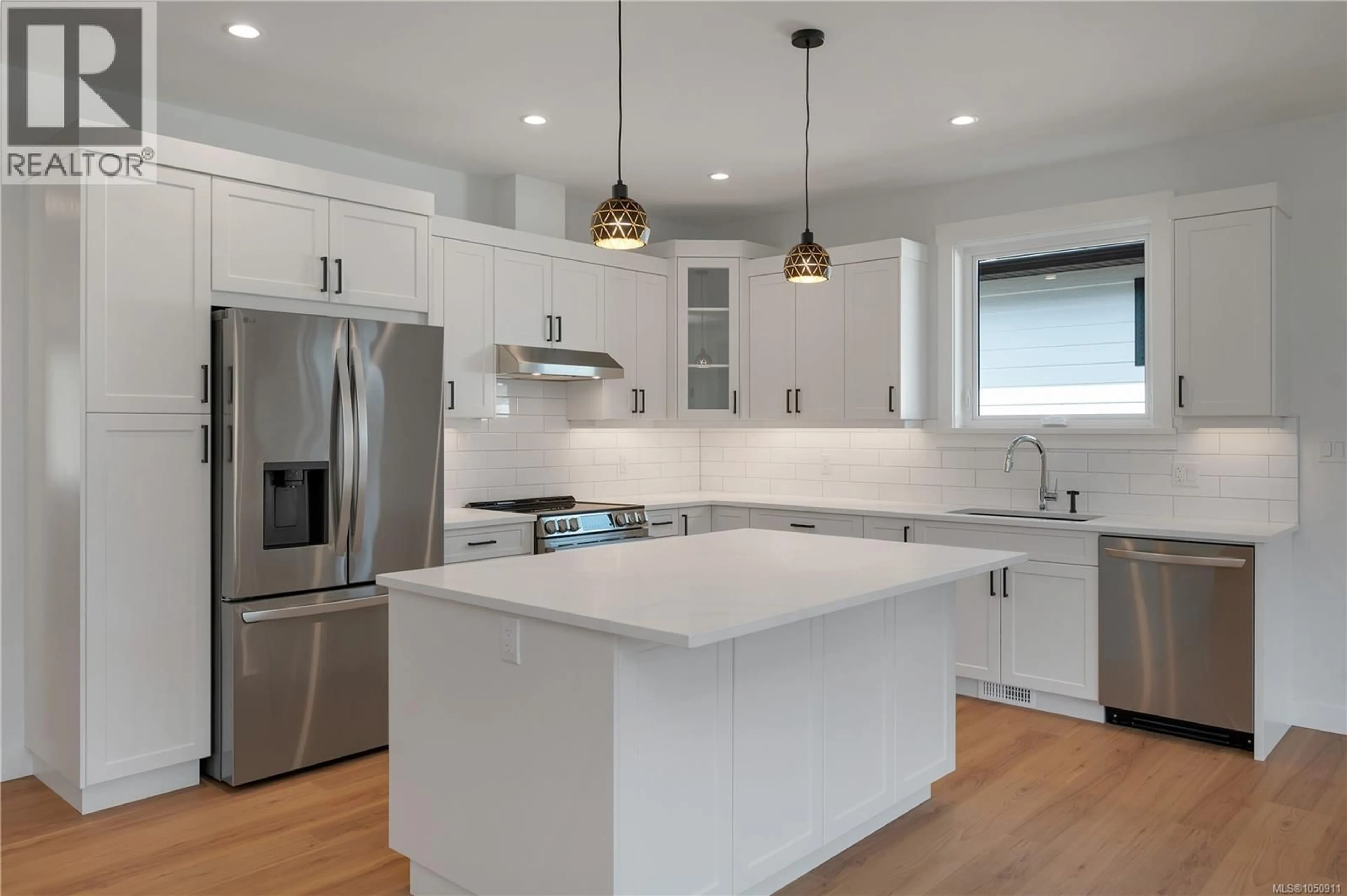 Open concept kitchen, unknown for 756 BEAVER CREEK BOULEVARD, Campbell River British Columbia V9H0G4