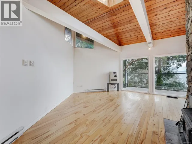 4553 CORDOVA BAY ROAD, Saanich 5