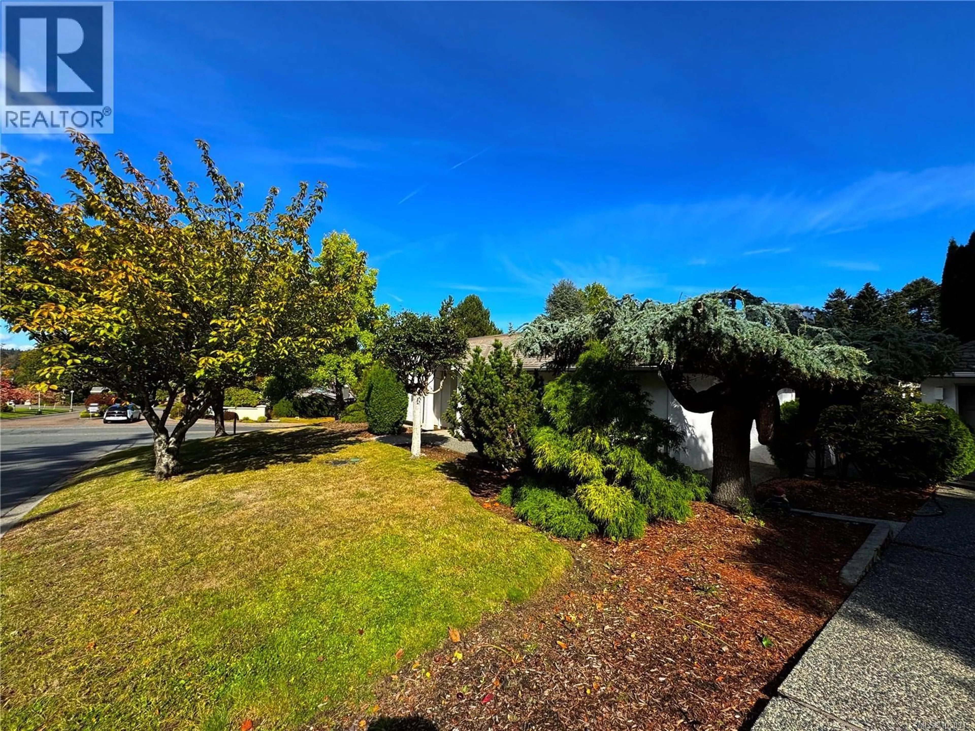 A pic from outside/outdoor area/front of a property/back of a property/a pic from drone, forest/trees view for 1096 VALEWOOD TRAIL, Saanich British Columbia V8X5E3