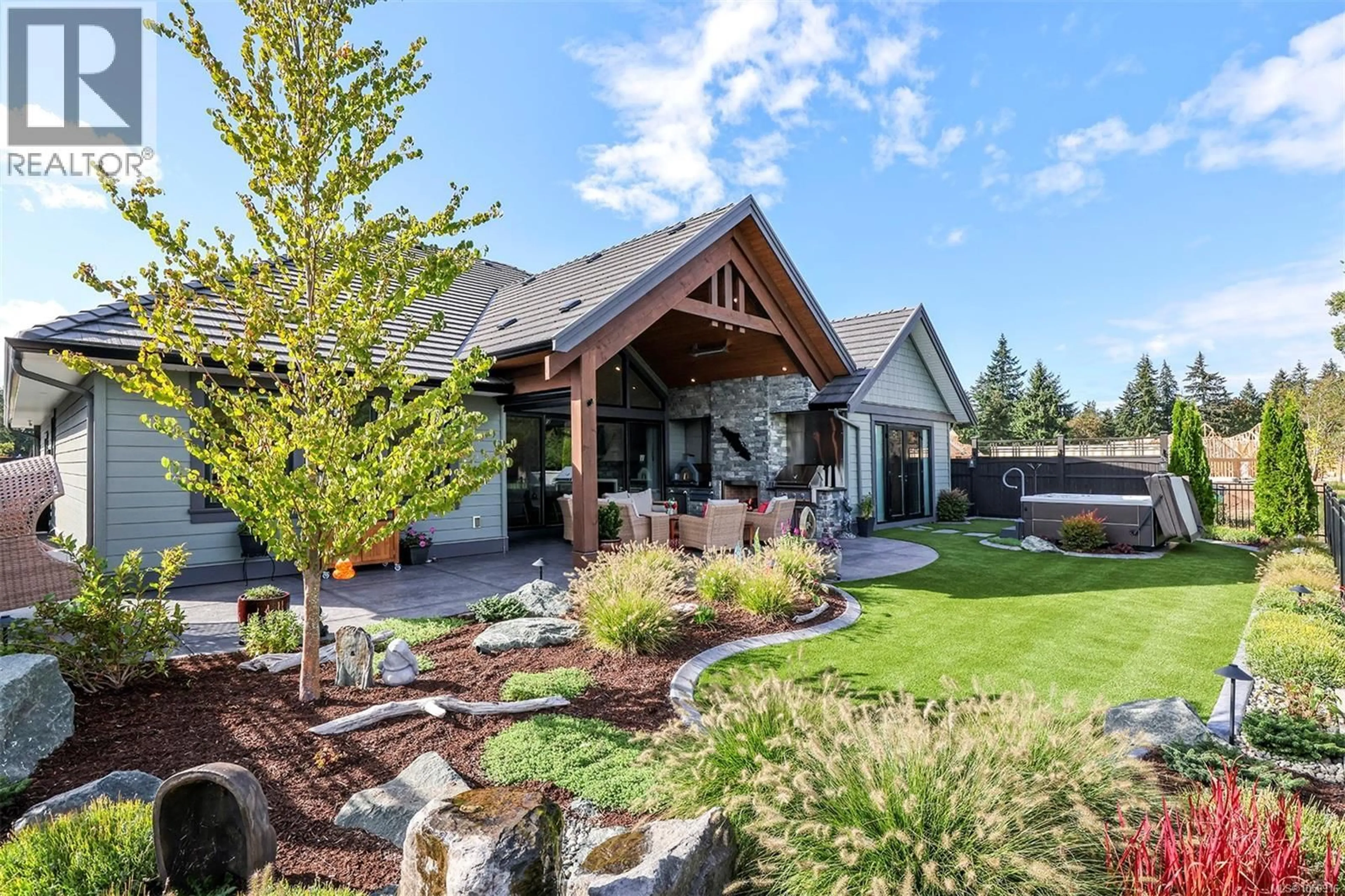 Home with brick exterior material, mountain view for 3263 WINCHESTER AVENUE, Courtenay British Columbia V9N0H6