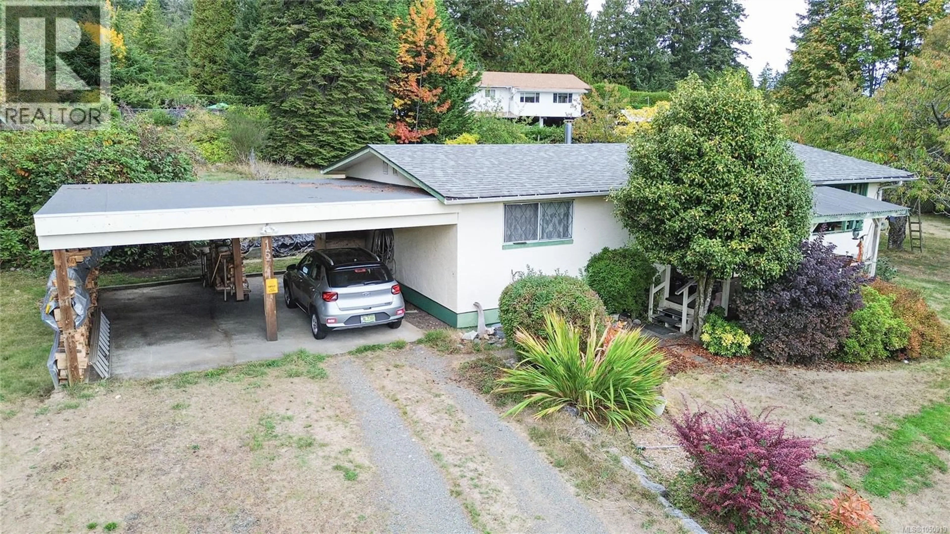 A pic from outside/outdoor area/front of a property/back of a property/a pic from drone, street for 1571 TATLO ROAD WEST, Crofton British Columbia V0R1R0