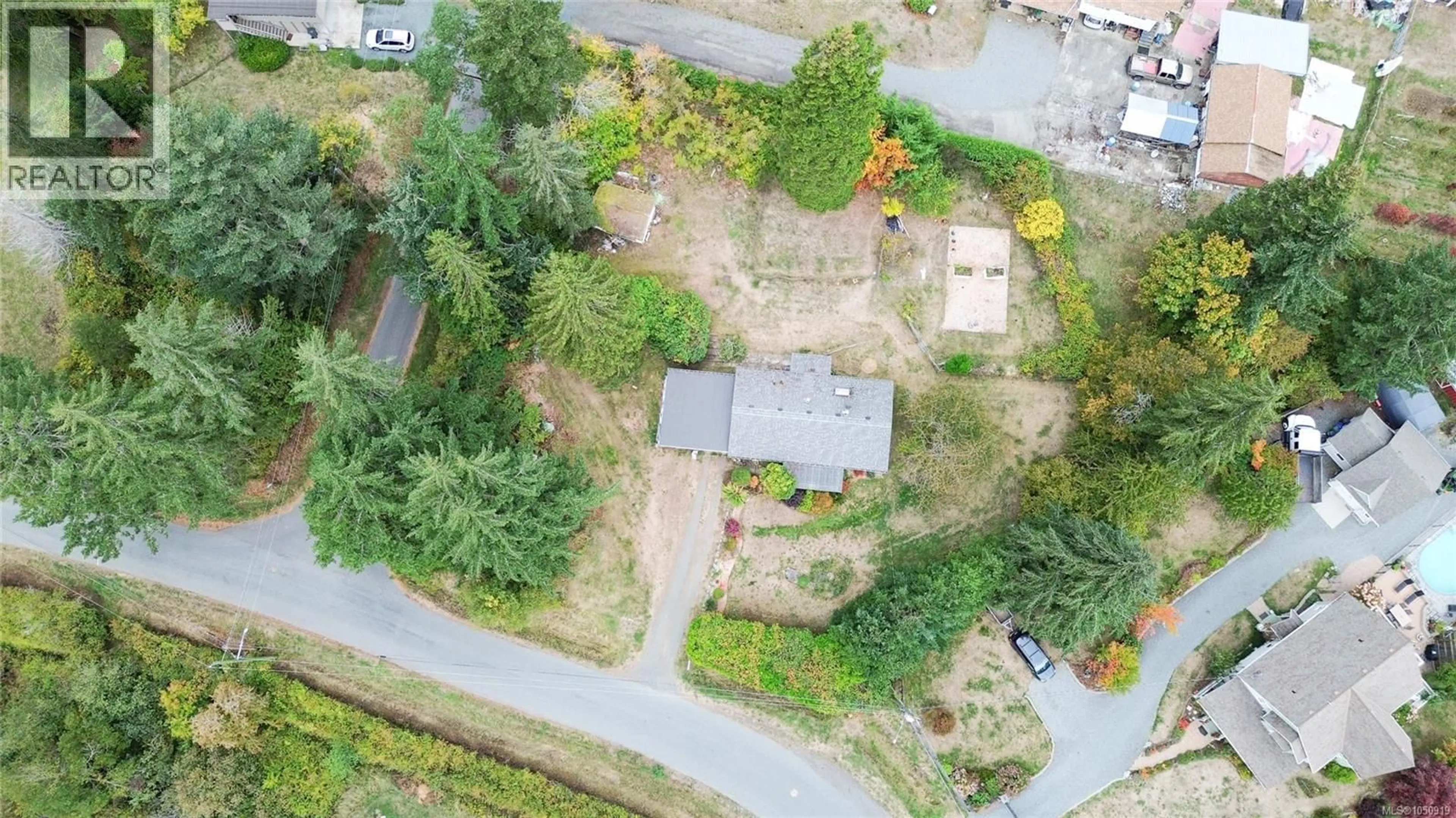 A pic from outside/outdoor area/front of a property/back of a property/a pic from drone, street for 1571 TATLO ROAD WEST, Crofton British Columbia V0R1R0