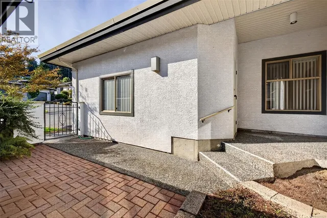 23 - 4360 EMILY CARR DRIVE, Saanich 3