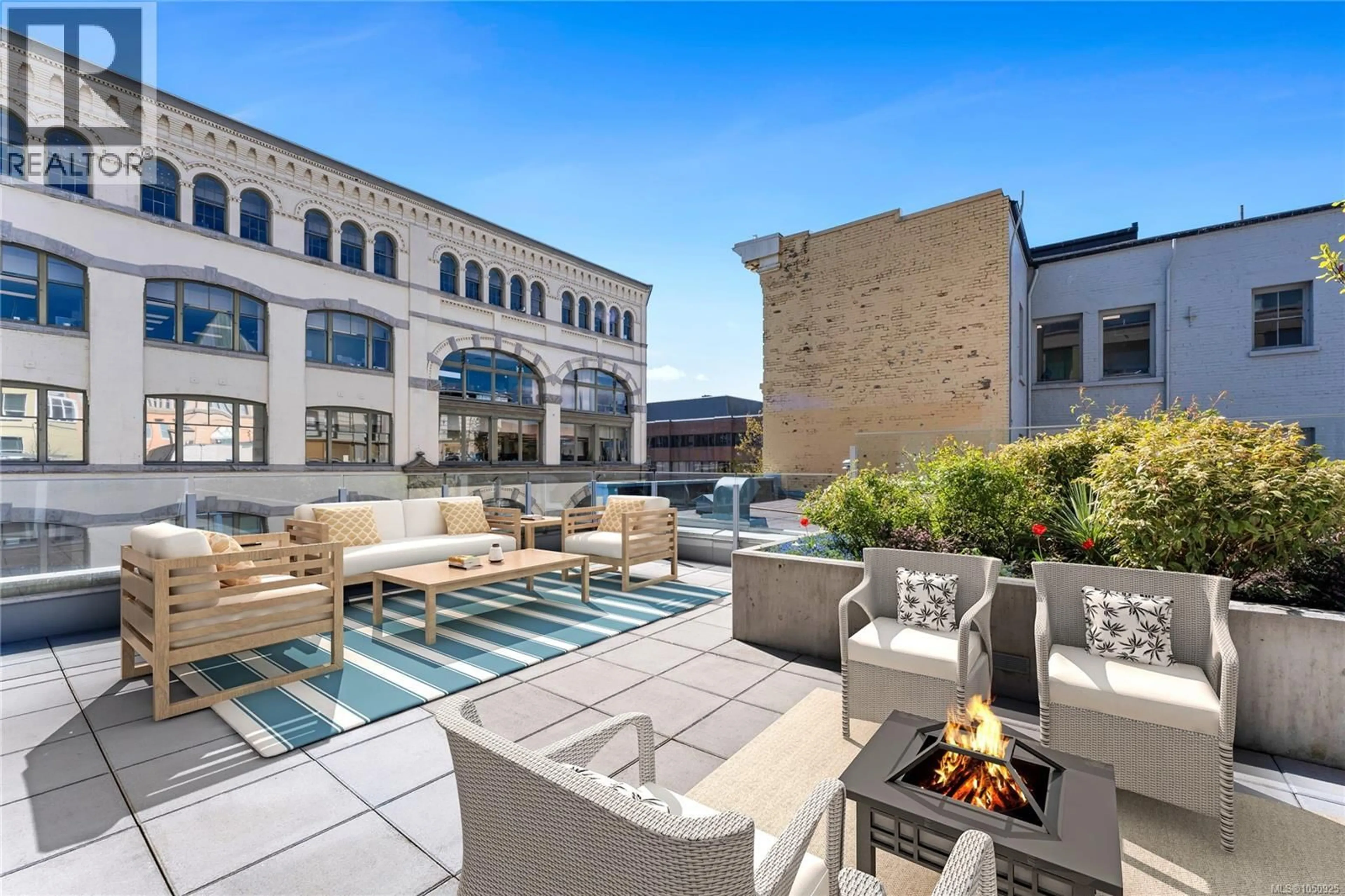 Patio, unknown for 302 - 608 BROUGHTON STREET, Victoria British Columbia V8W1C7