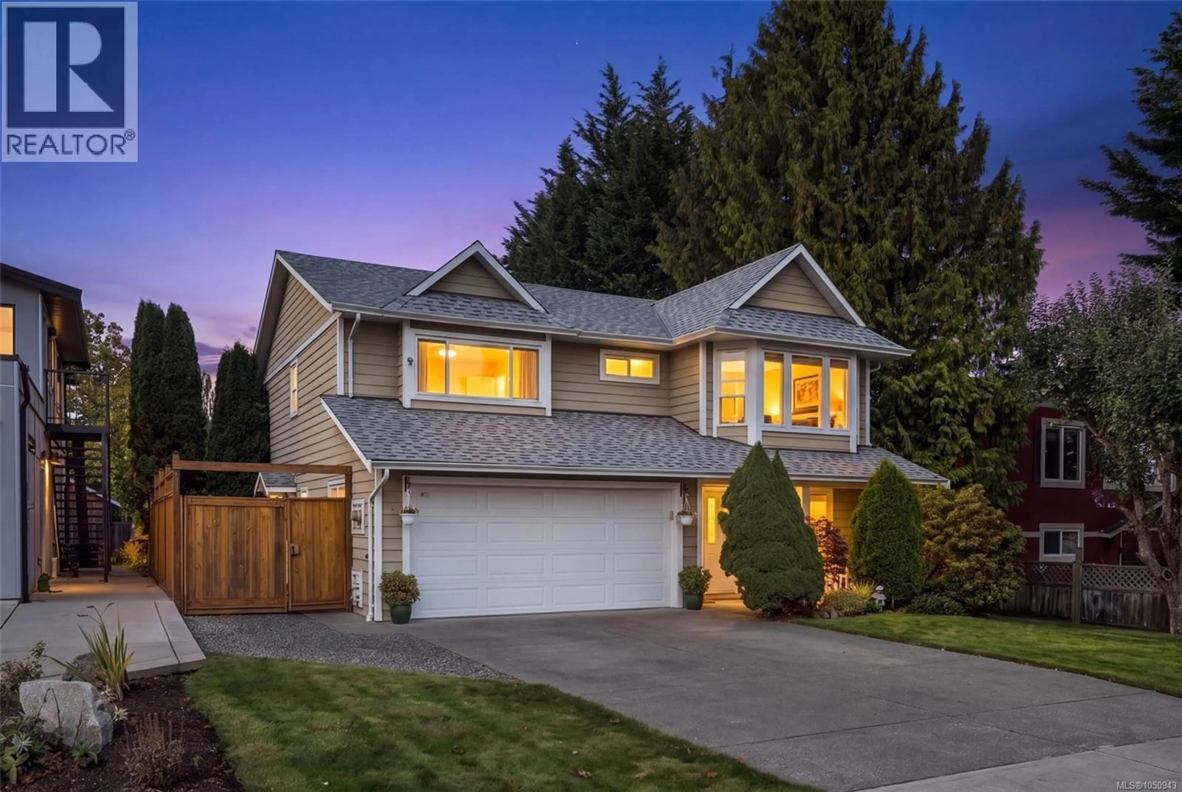 Home with vinyl exterior material, street for 2244 MALAVIEW AVENUE, Sidney British Columbia V8L2E7