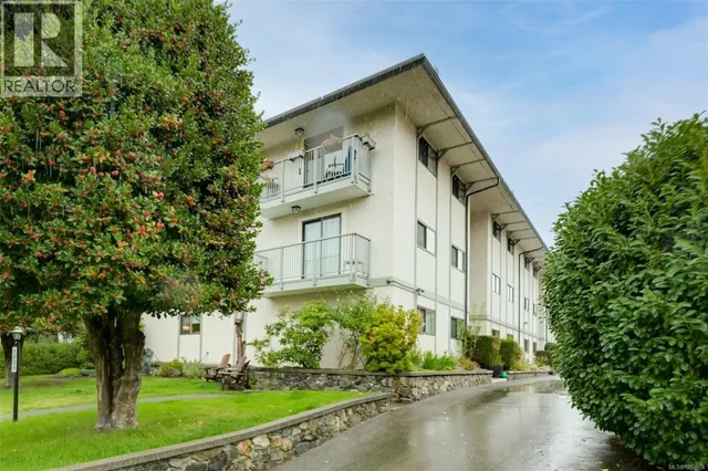 303 - 1625 BELMONT AVENUE, Victoria