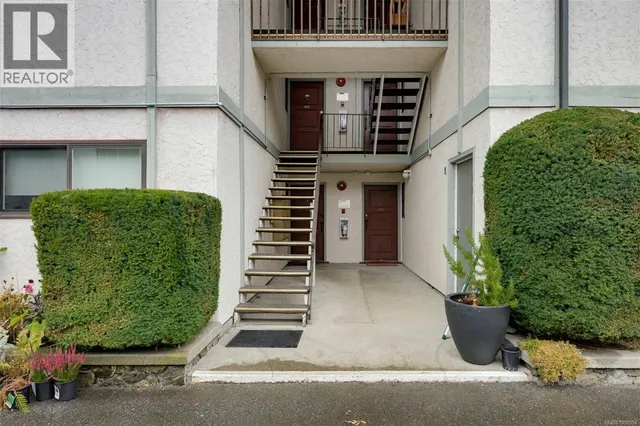303 - 1625 BELMONT AVENUE, Victoria 2