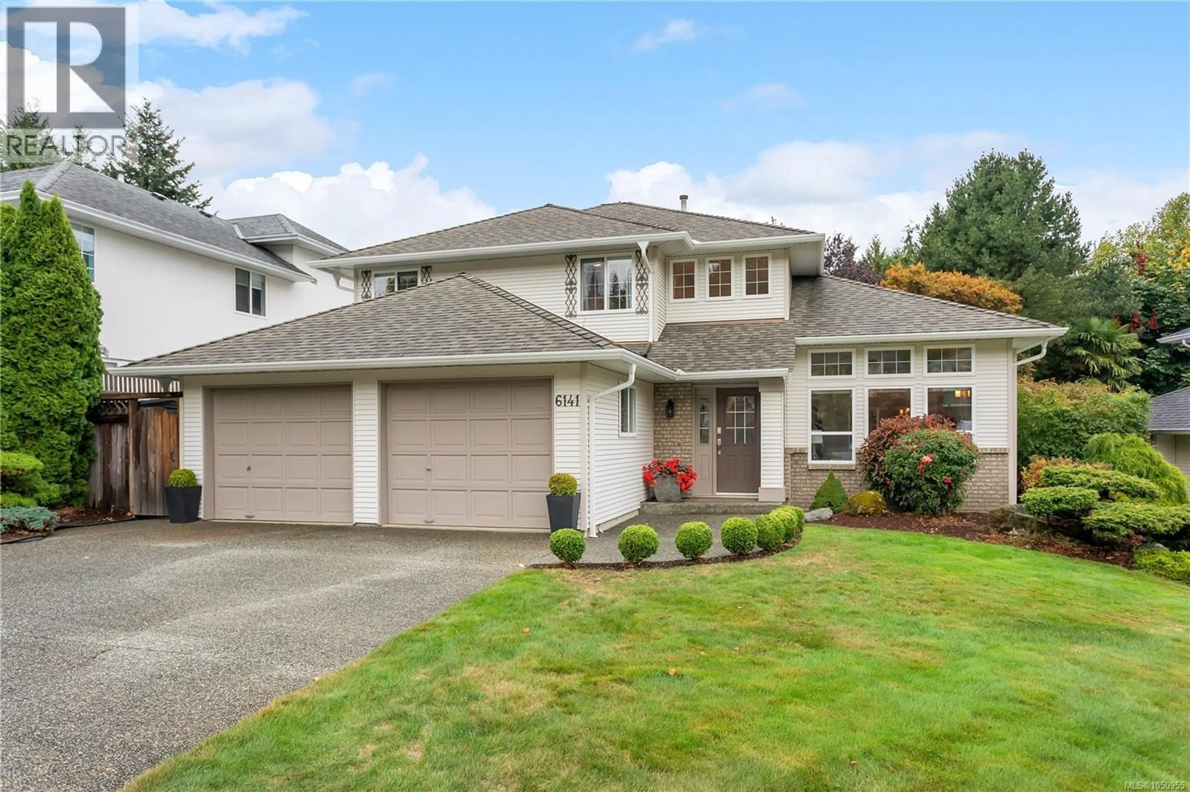 Home with vinyl exterior material, street for 6141 GLACIER WAY, Nanaimo British Columbia V9T6C8