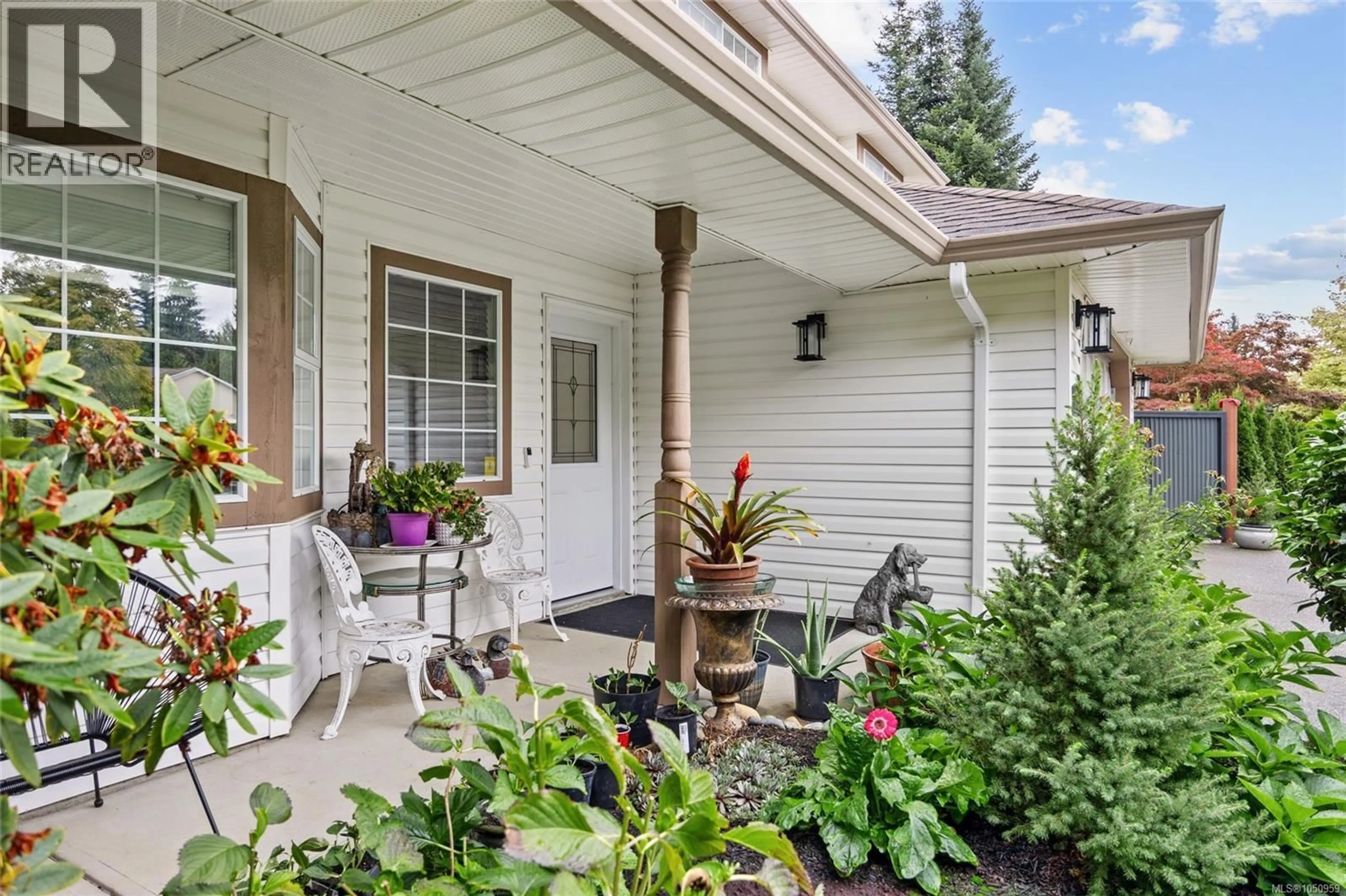 Patio, street for 1557 FLICKER PLACE, Courtenay British Columbia V9N8M6