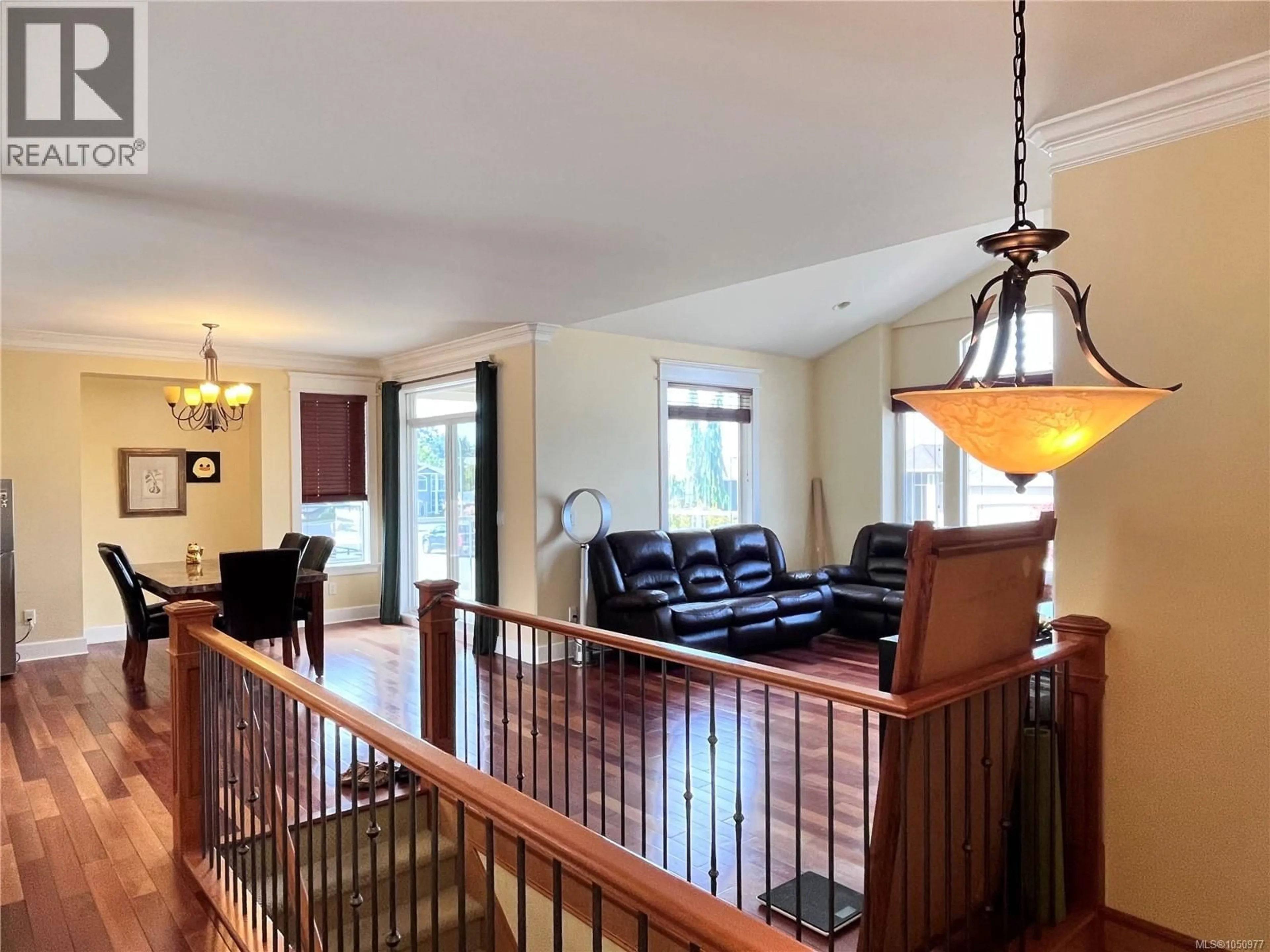 Indoor foyer for 6632 KESTREL CRESCENT, Nanaimo British Columbia V9V1V9