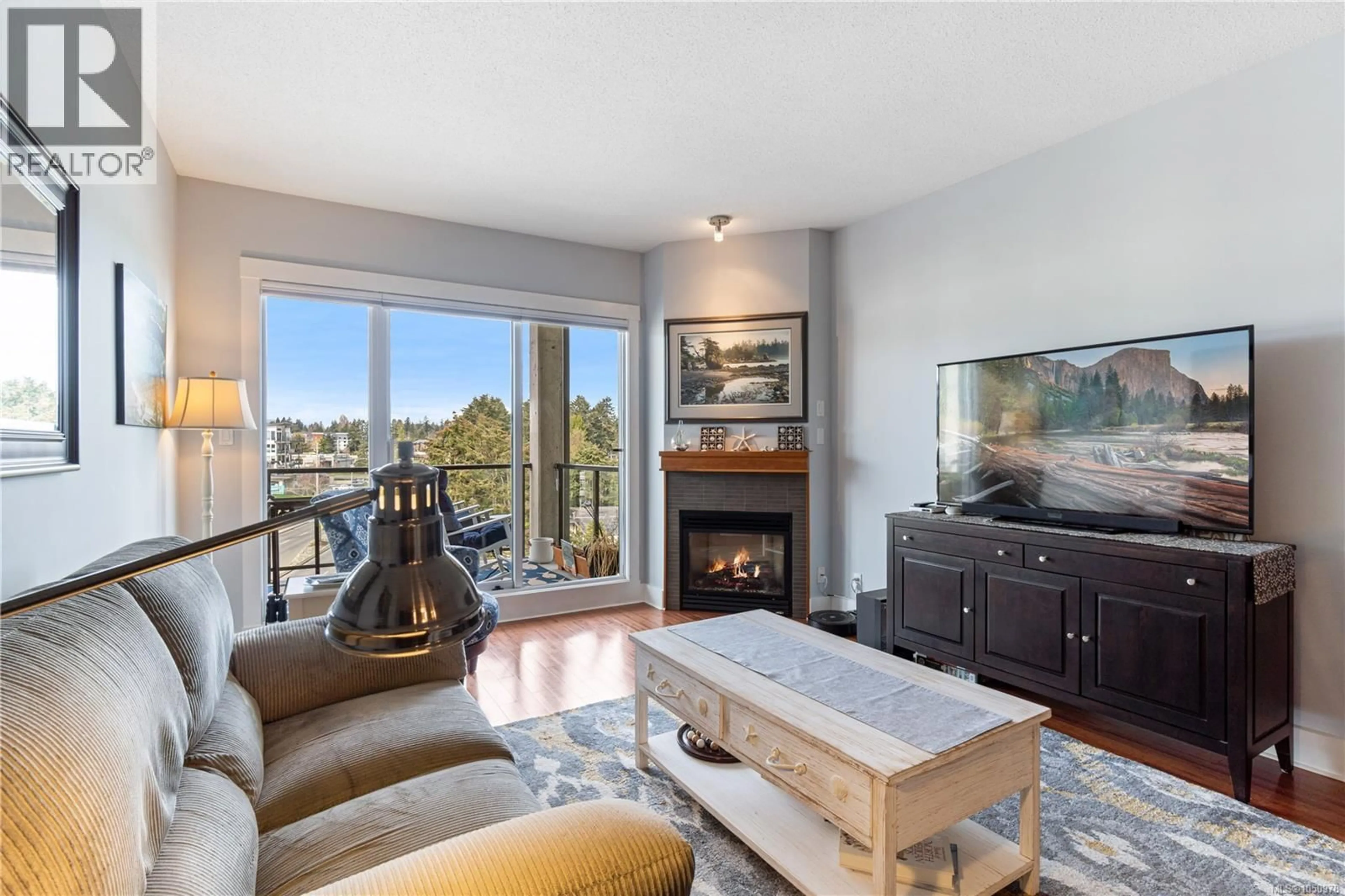 Living room with furniture, unknown for 607 - 194 BEACHSIDE DRIVE, Parksville British Columbia V9P0B1