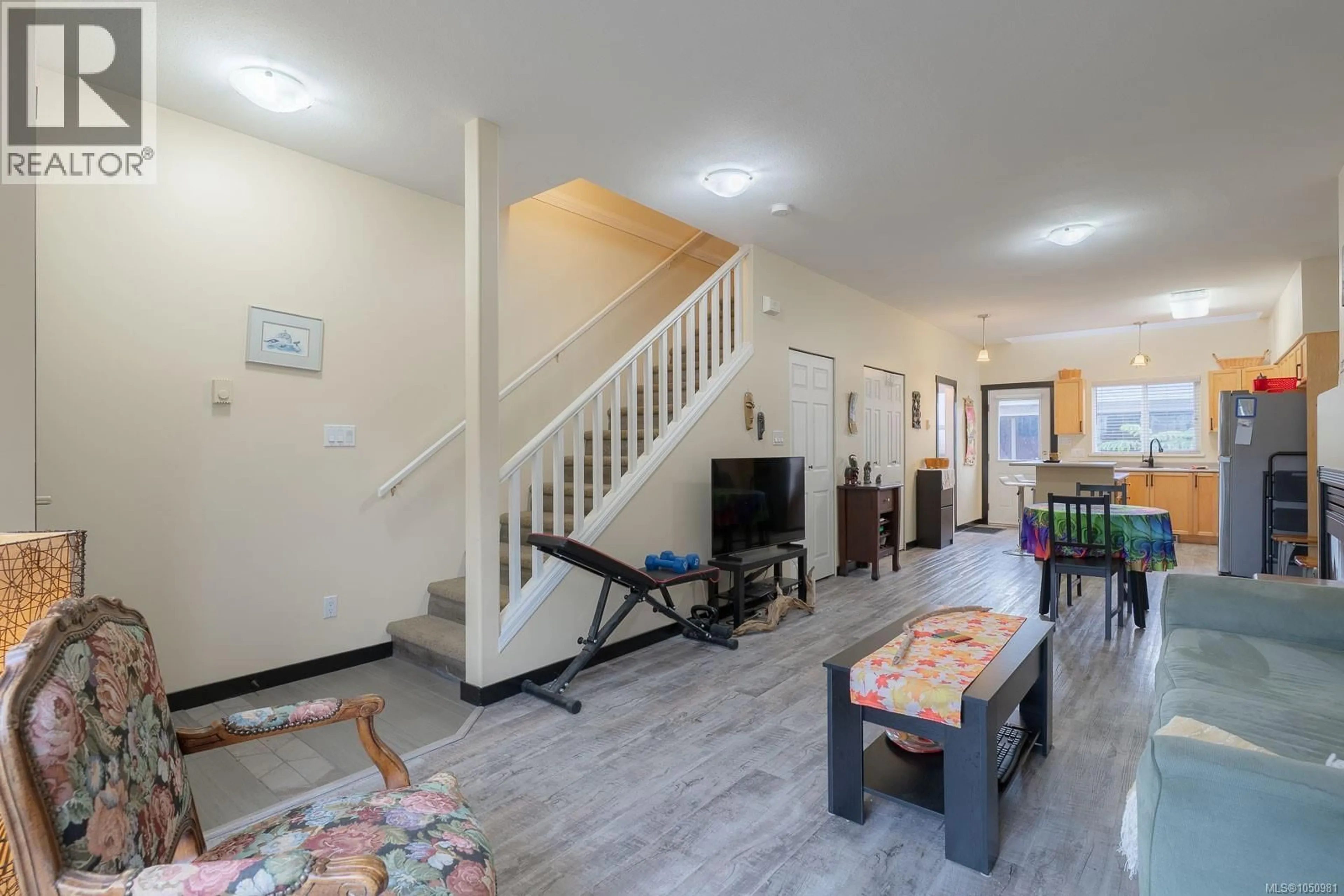 Unknown for 5453 WOODLAND CRESCENT WEST, Port Alberni British Columbia V9Y8H1