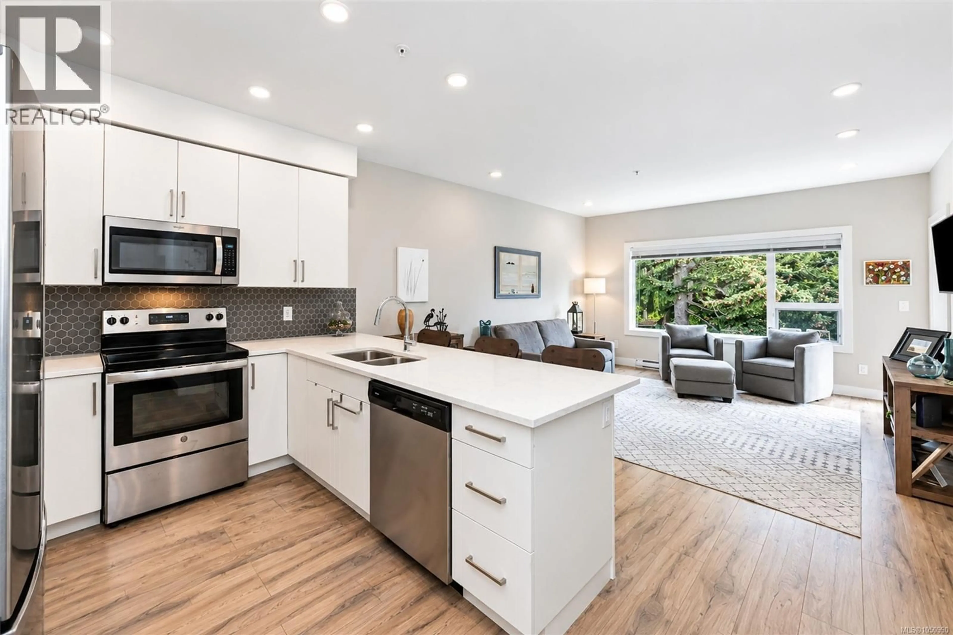 Open concept kitchen, unknown for 408 - 280 ISLAND HIGHWAY, View Royal British Columbia V9B1G5
