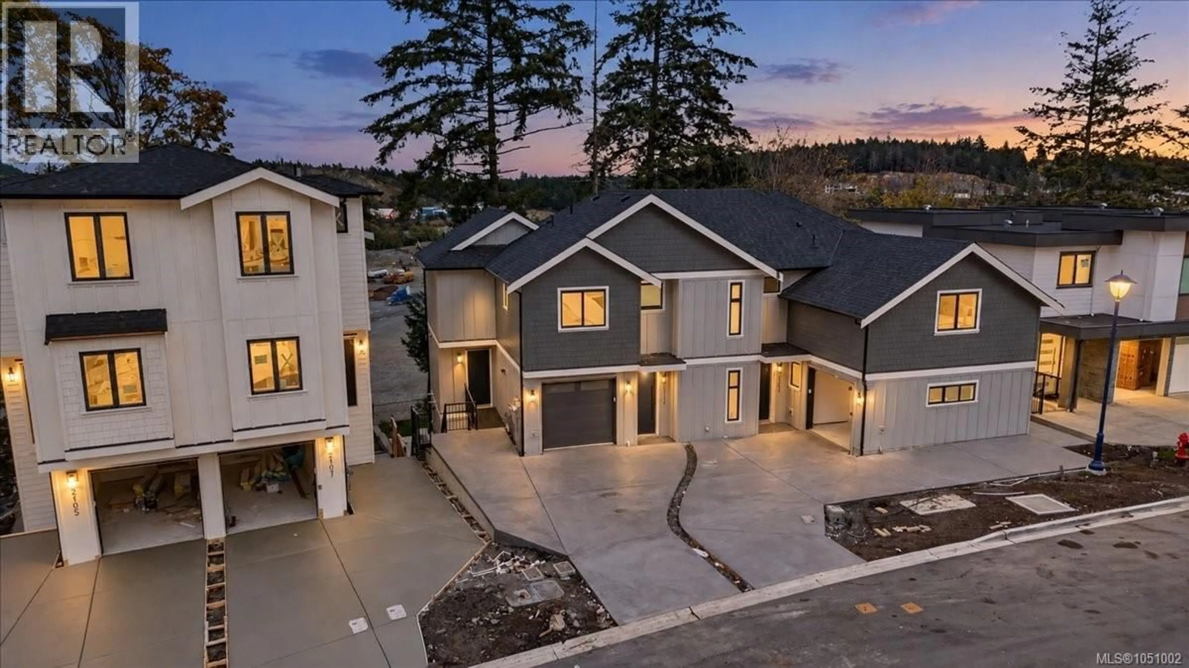 A pic from outside/outdoor area/front of a property/back of a property/a pic from drone, unknown for 2111 KINGBIRD DRIVE, Langford British Columbia V9B0E7