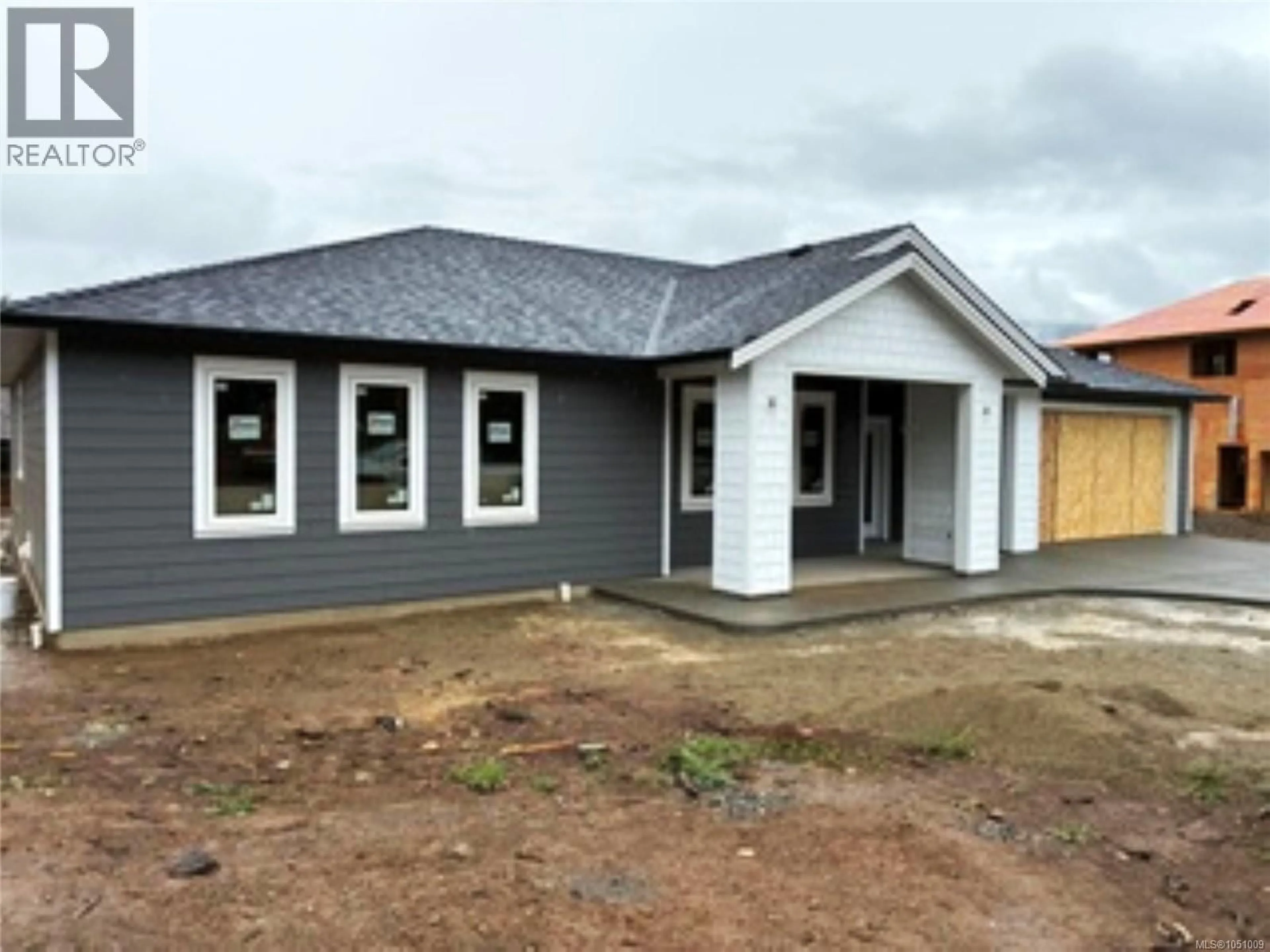 Home with vinyl exterior material, building for 455 WINTER DRIVE, Lake Cowichan British Columbia V0R2G1