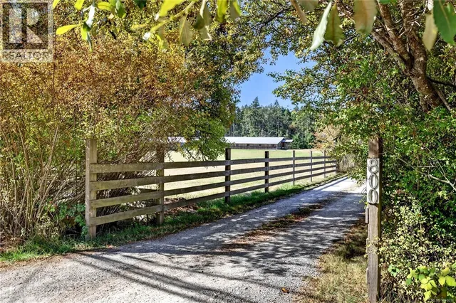 800 LOWER GANGES ROAD, Salt Spring 2
