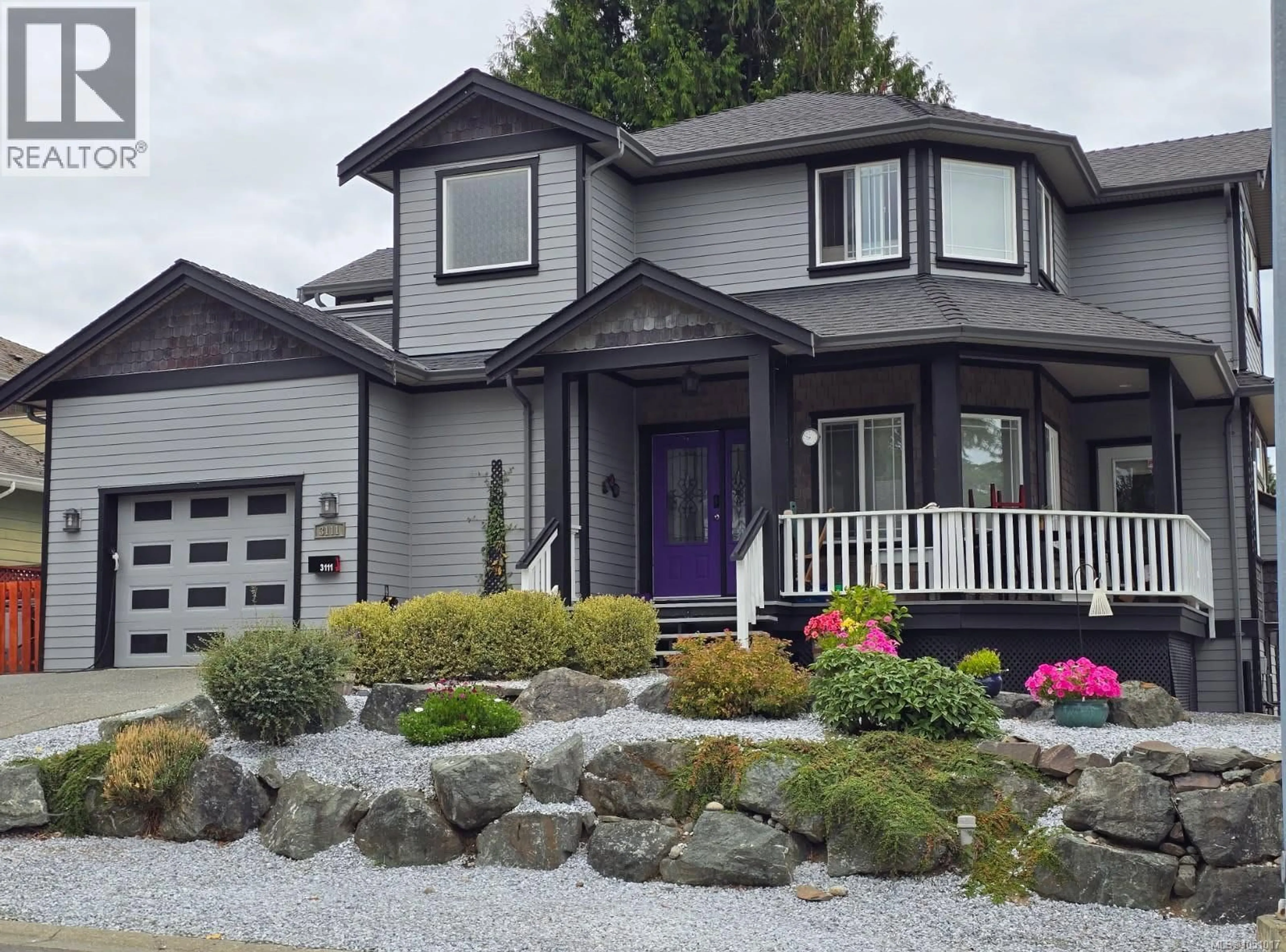 Home with vinyl exterior material, street for 3111 MANOR DRIVE, Duncan British Columbia V9L0A2