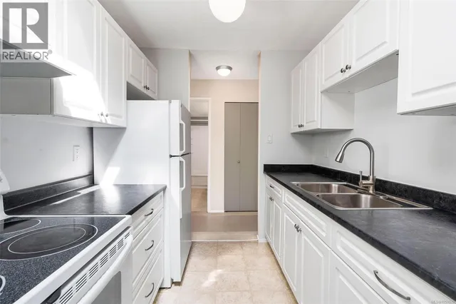 417 - 909 PEMBROKE STREET, Victoria 4