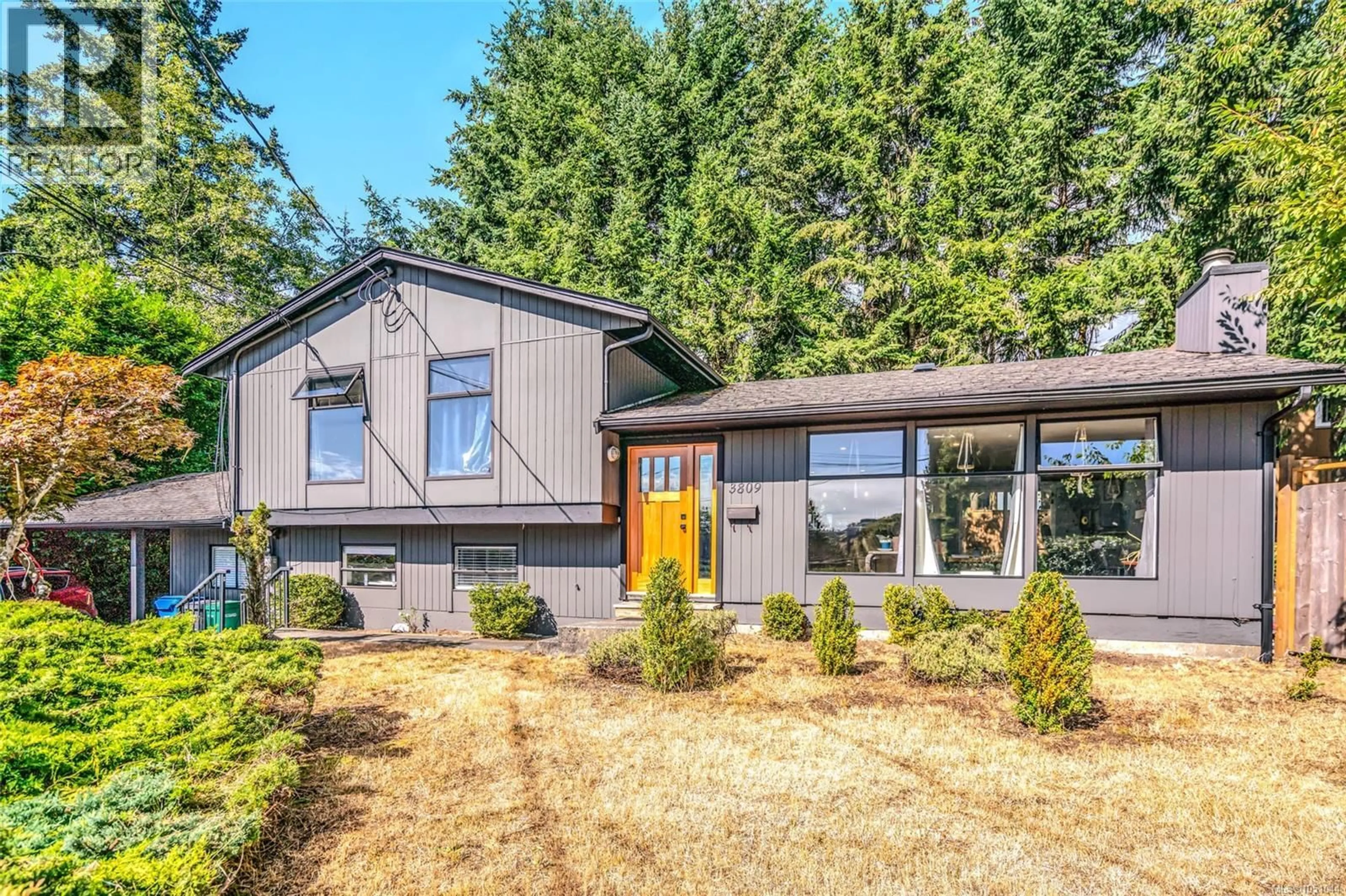 Home with vinyl exterior material, street for 3809 MORRIS PLACE, Nanaimo British Columbia V9T3W2
