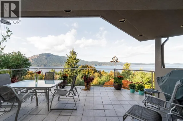 11406 SYCAMORE DRIVE, North Saanich 4