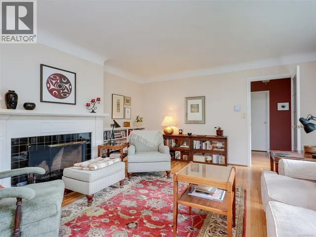 2568 MARGATE AVENUE, Oak Bay 4