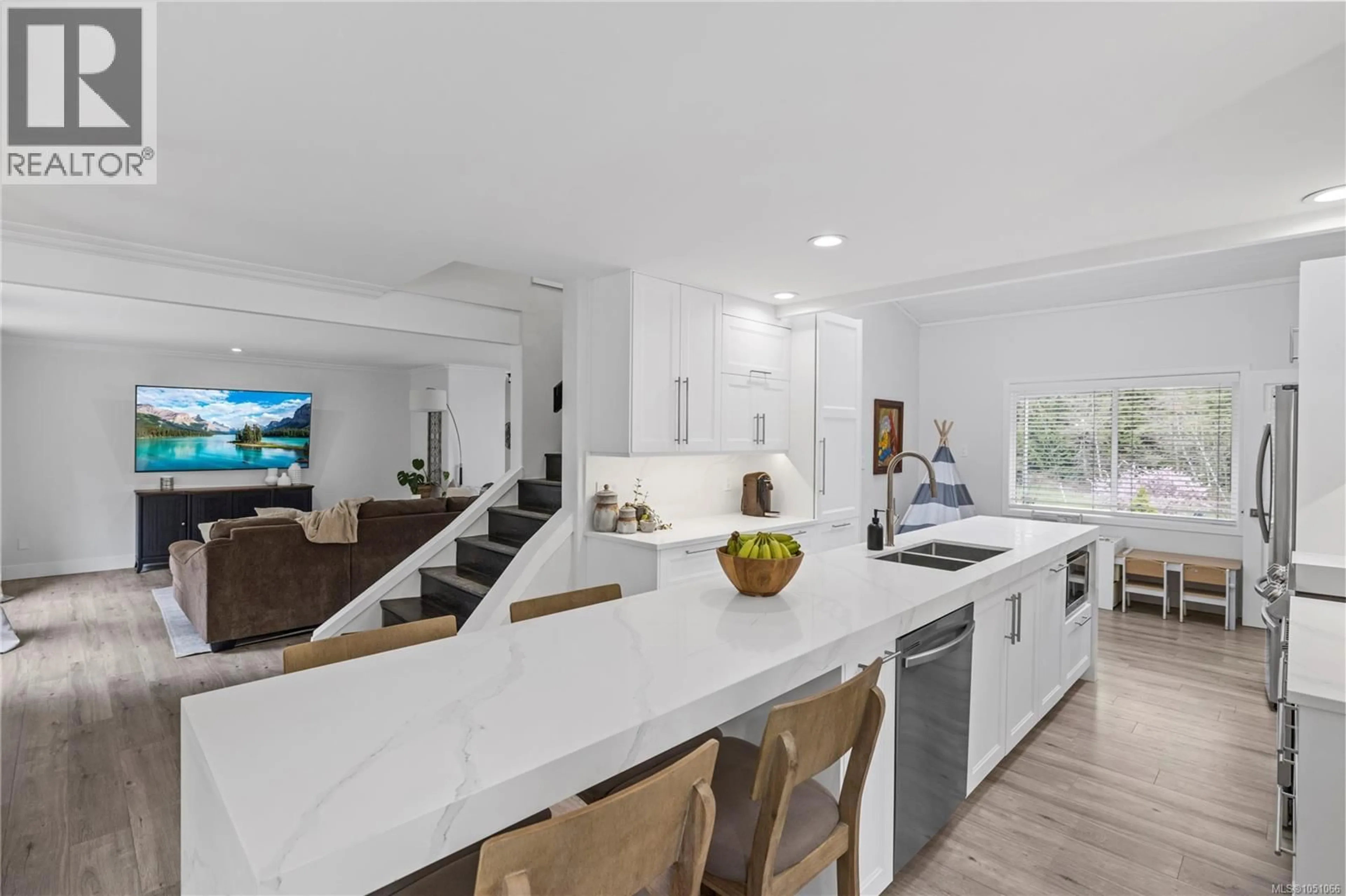 Open concept kitchen, ceramic/tile floor for 2191 FLORENCE DRIVE, Nanoose Bay British Columbia V9P9E9