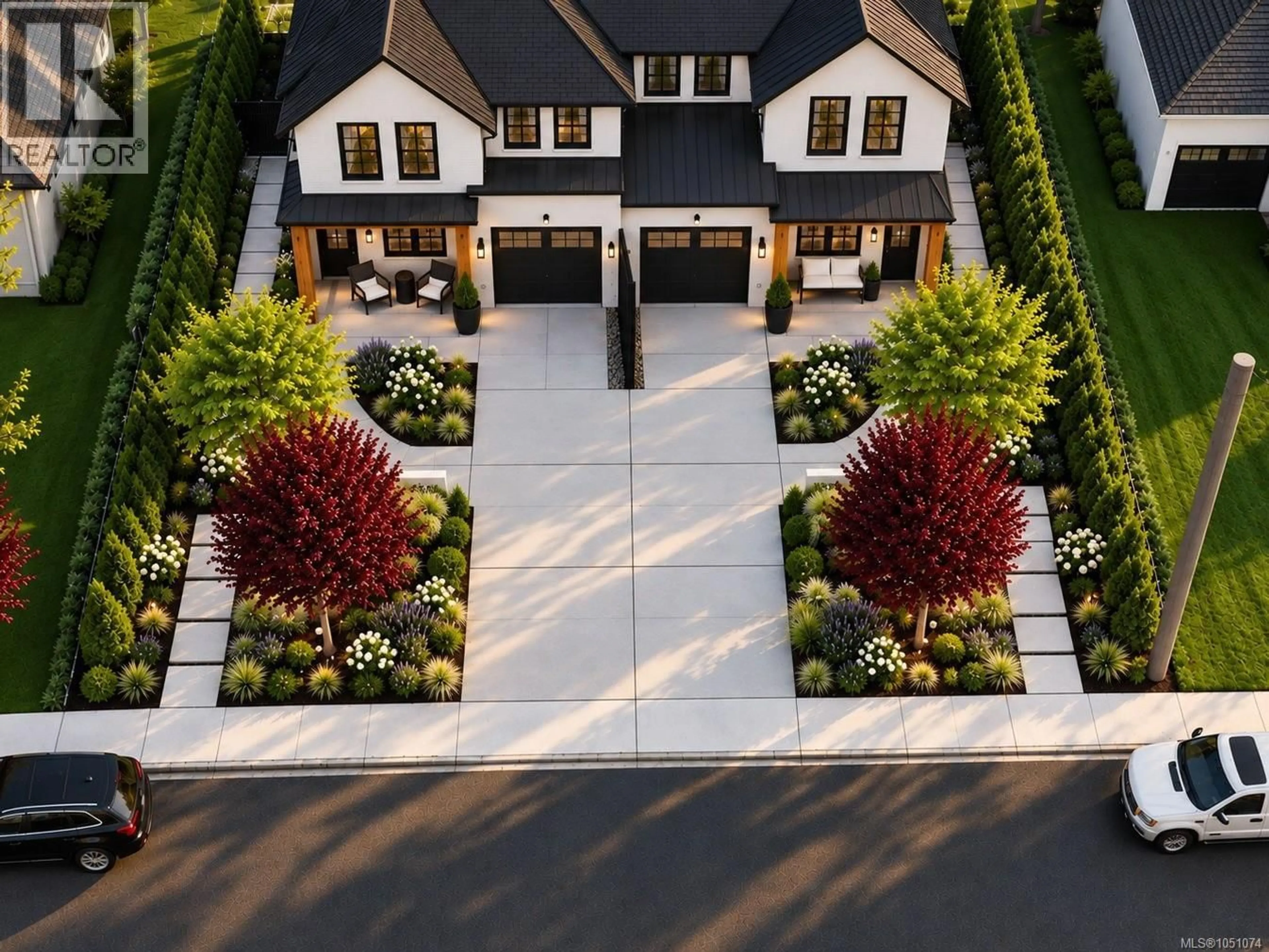 A pic from outside/outdoor area/front of a property/back of a property/a pic from drone, street for 2586 DALHOUSIE STREET, Oak Bay British Columbia V8R2H9