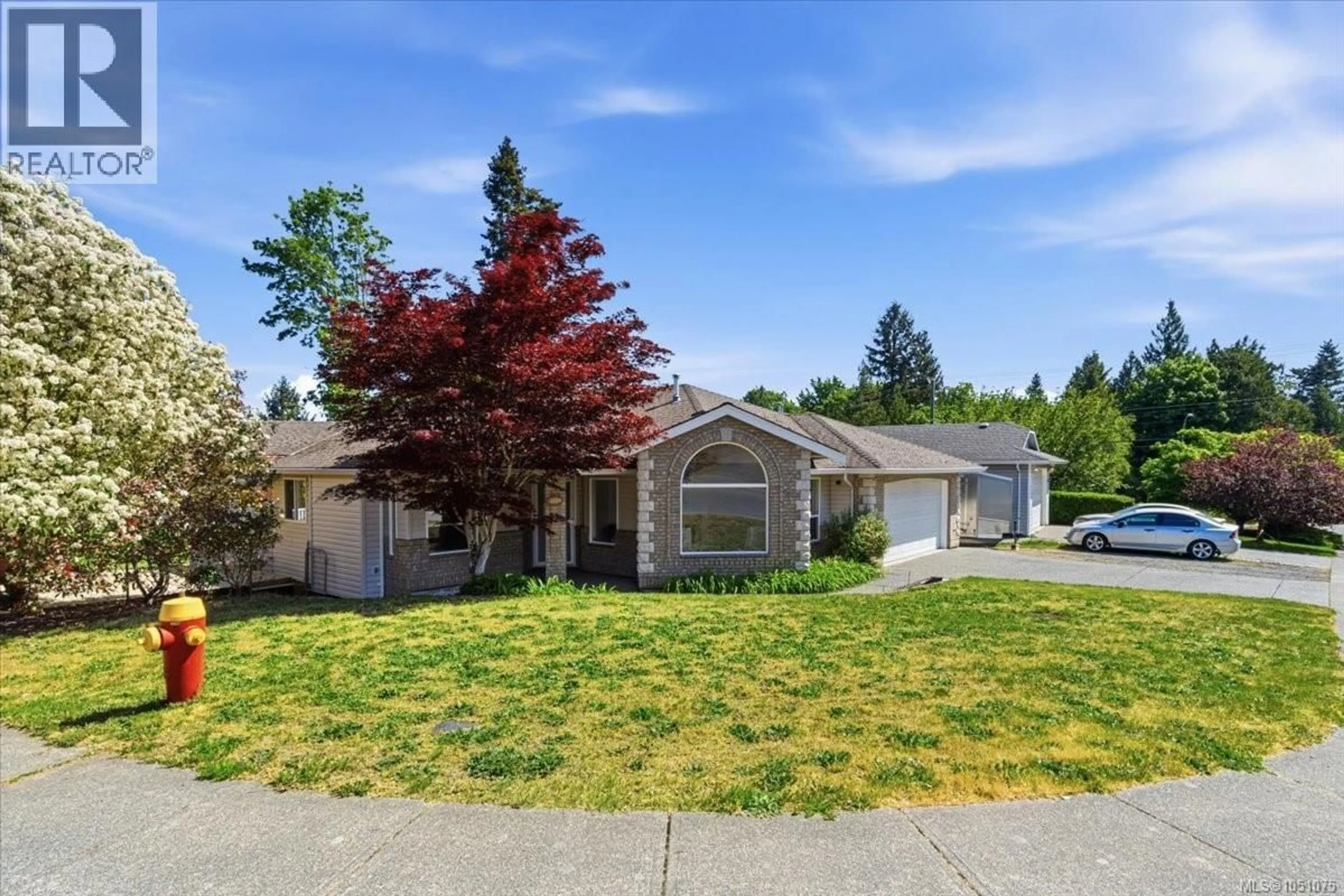 A pic from outside/outdoor area/front of a property/back of a property/a pic from drone, street for 2024 PLACID CRESCENT, Nanaimo British Columbia V9R6P9
